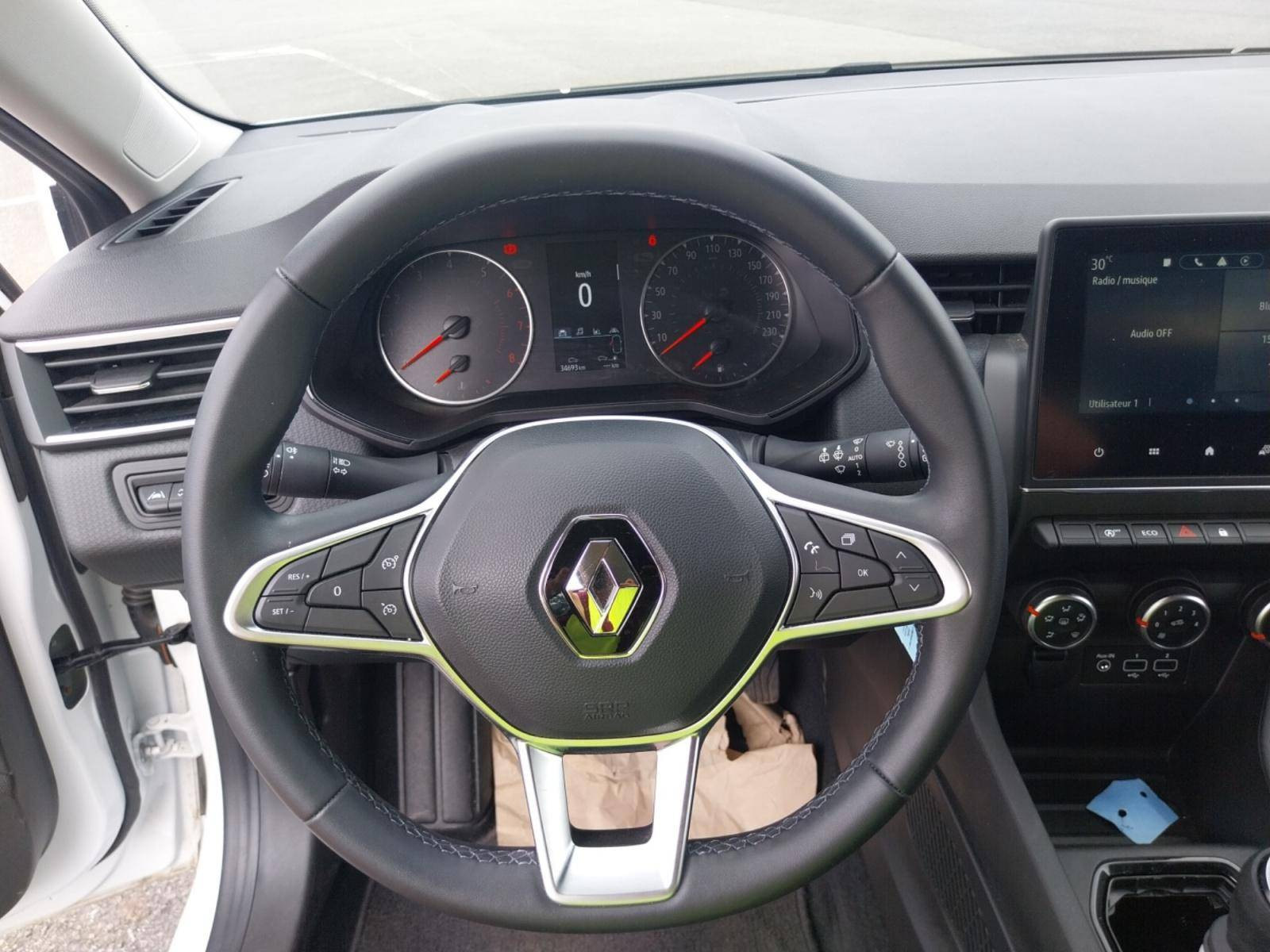 Vente en ligne Renault Clio 5 Clio TCe 90 au prix de 13 990 €