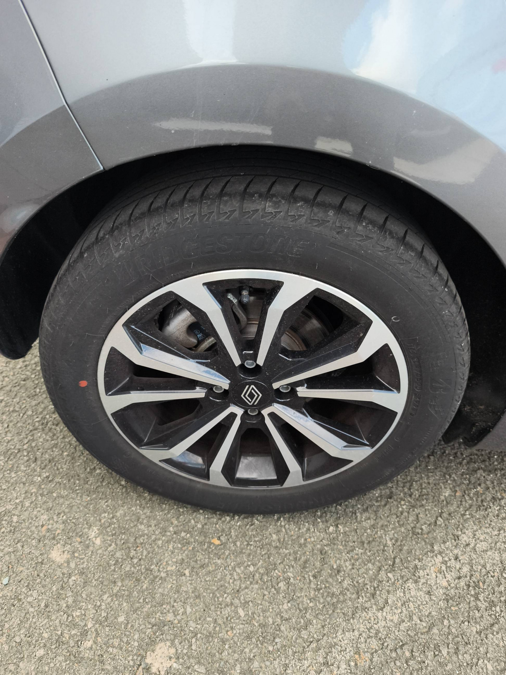 Vente en ligne Renault Clio 5 Clio E-Tech full hybrid 145 au prix de 18 990 €