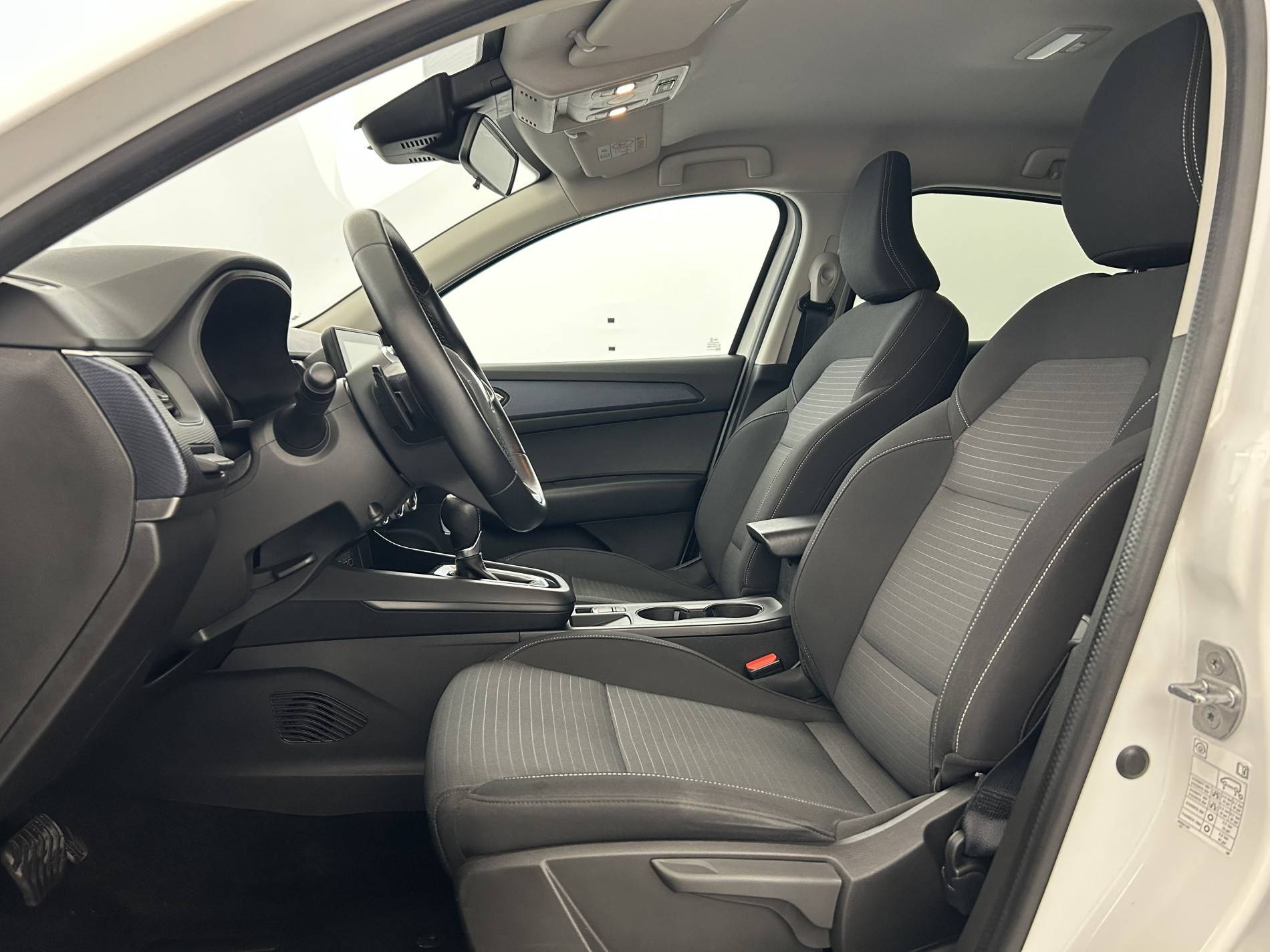 Vente en ligne Renault Arkana  mild hybrid 140 EDC FAP - 22 au prix de 16 990 €
