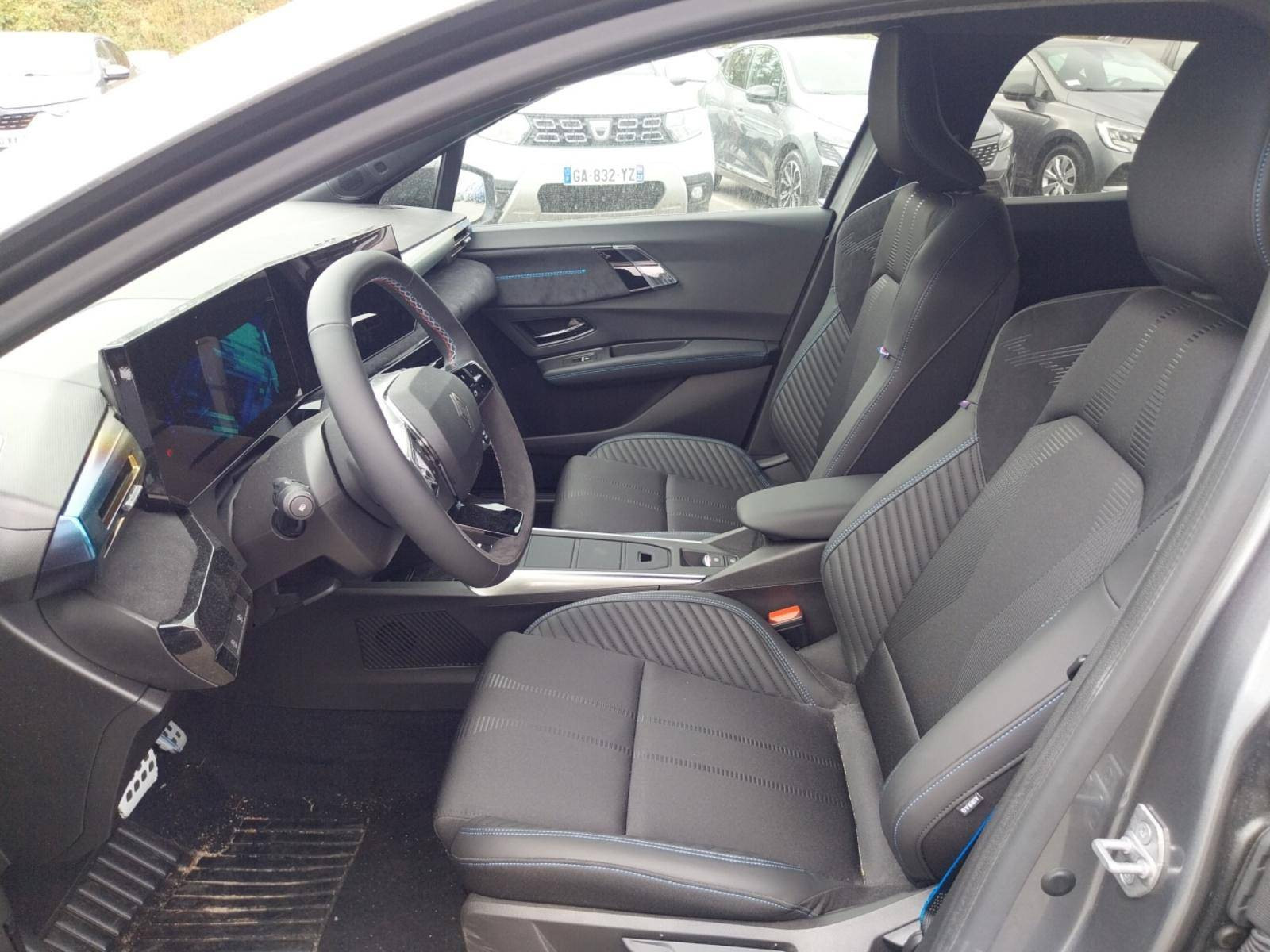 Vente en ligne Renault Clio 6 Clio E-Tech full hybrid 160 ch au prix de 28 490 €