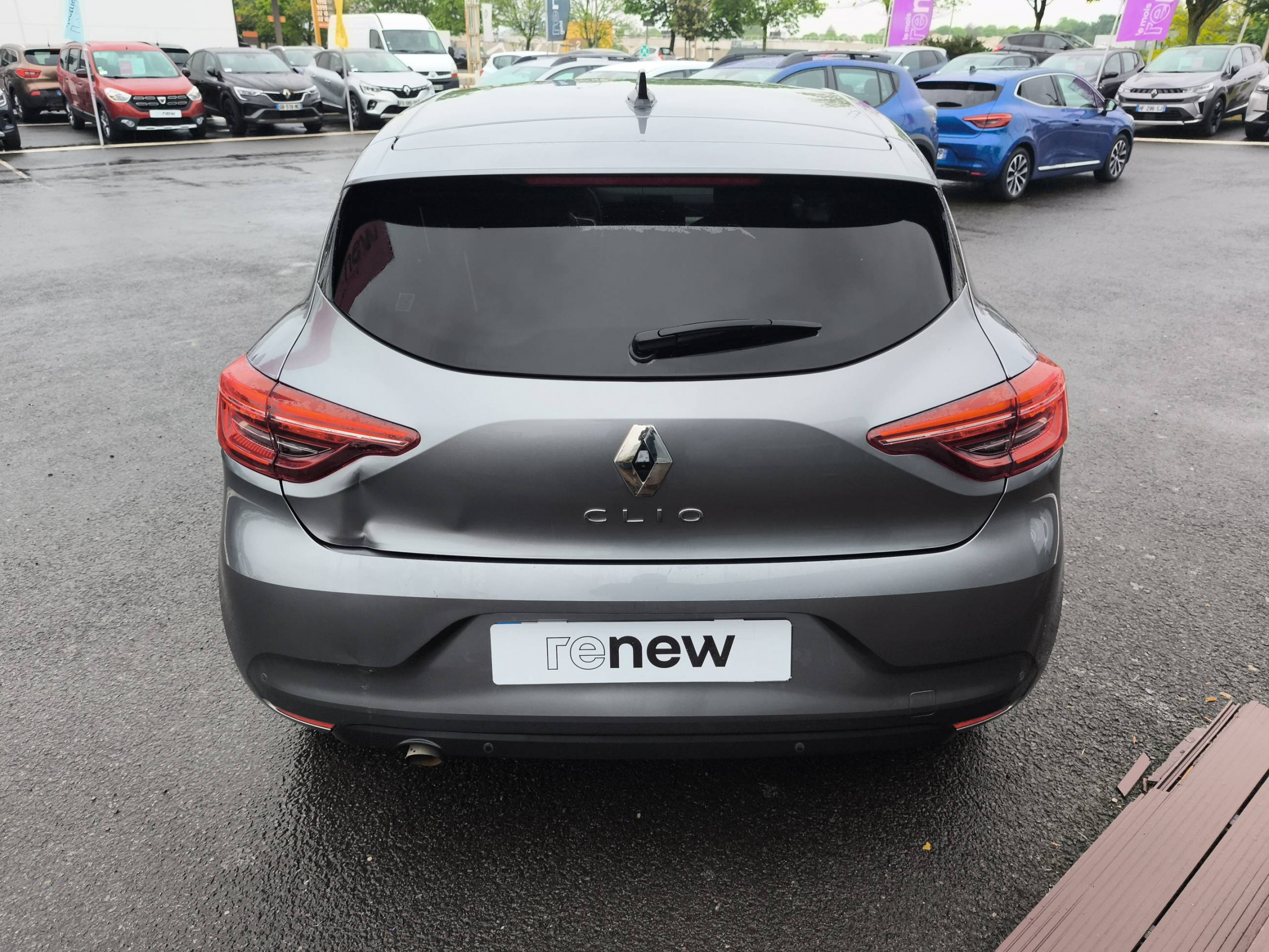 Vente en ligne Renault Clio 5 Clio TCe 100 GPL au prix de 13 990 €