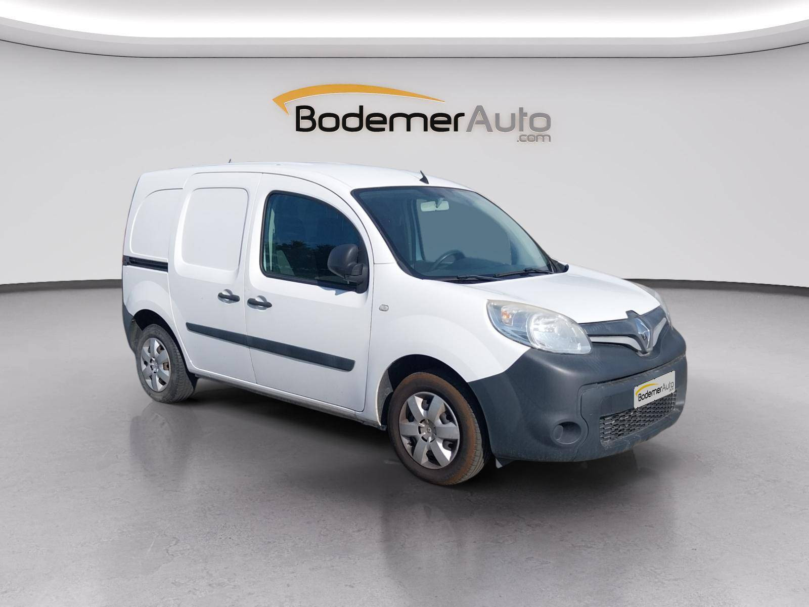 Vente en ligne Renault Kangoo Express  BLUE DCI 95 au prix de 11 990 €