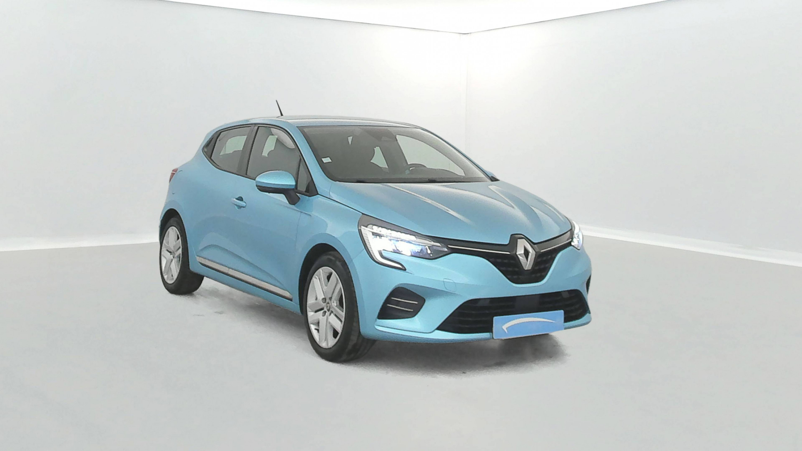 Vente en ligne Renault Clio 5 Clio E-Tech 140 - 21N au prix de 15 390 €