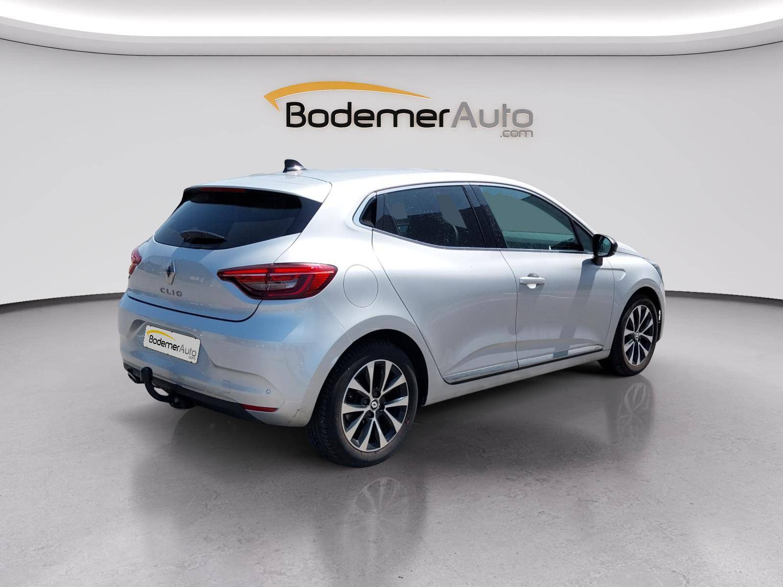 Vente en ligne Renault Clio 5 Clio TCe 90 au prix de 15 900 €