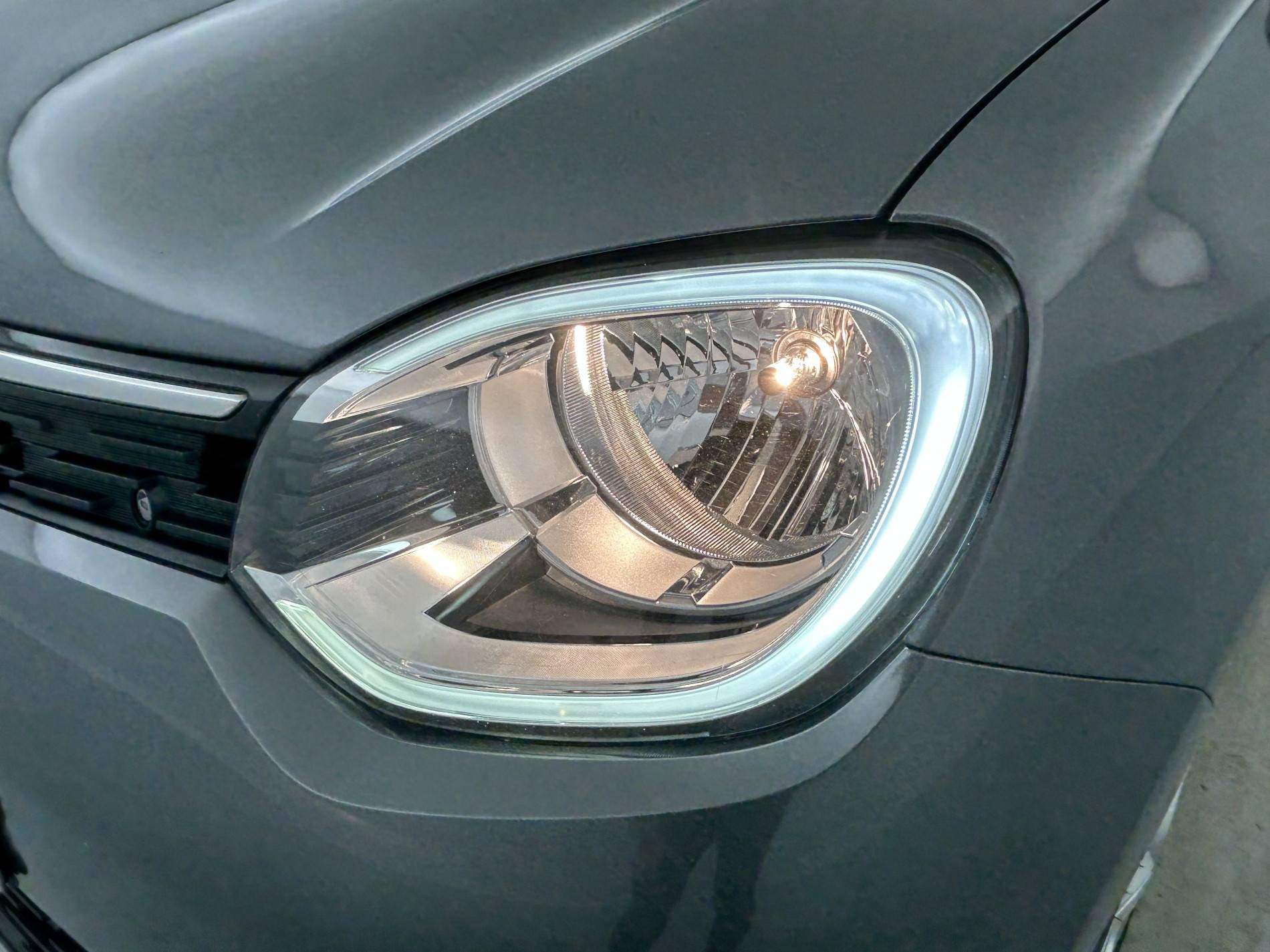 Vente en ligne Renault Twingo 3  SCe 75 - 20 au prix de 10 990 €