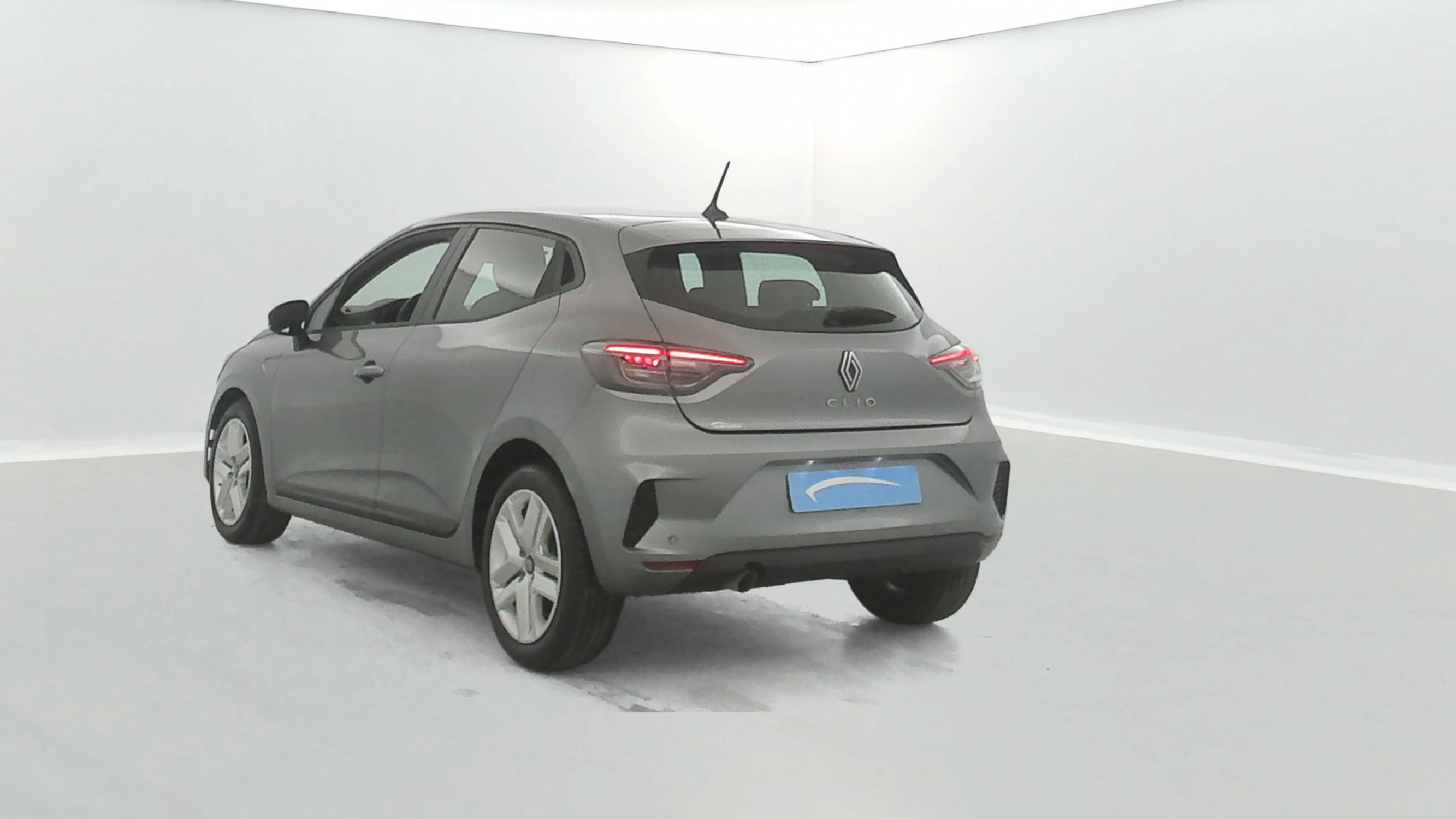 Vente en ligne Renault Clio 5 Clio TCe 90 au prix de 15 485 €