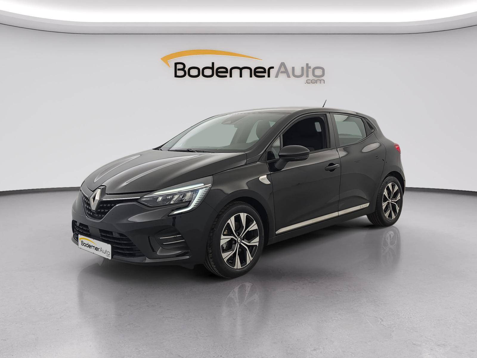 Renault Clio 5 Clio E-Tech 140 - 21N occasion de 2022 en vente à Quimper