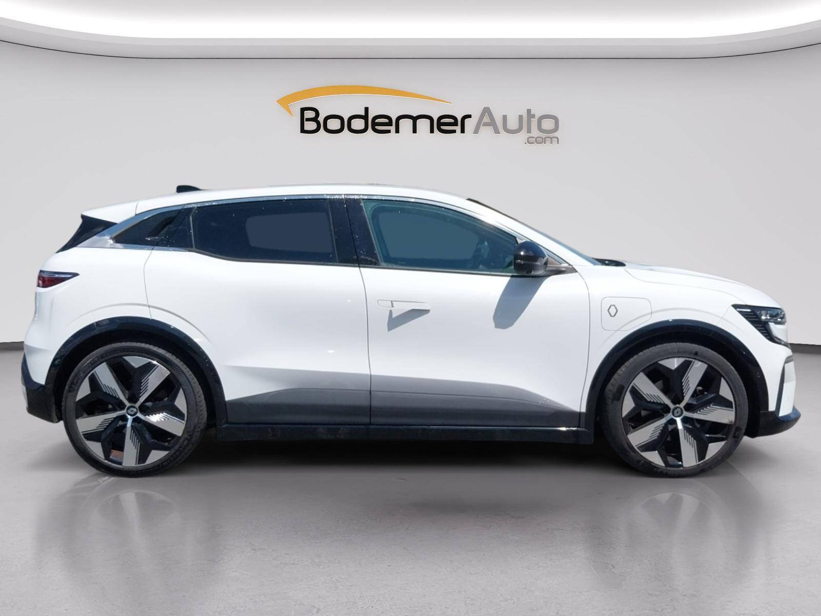 Vente en ligne Renault Megane E-Tech  EV60 220 ch super charge au prix de 23 450 €