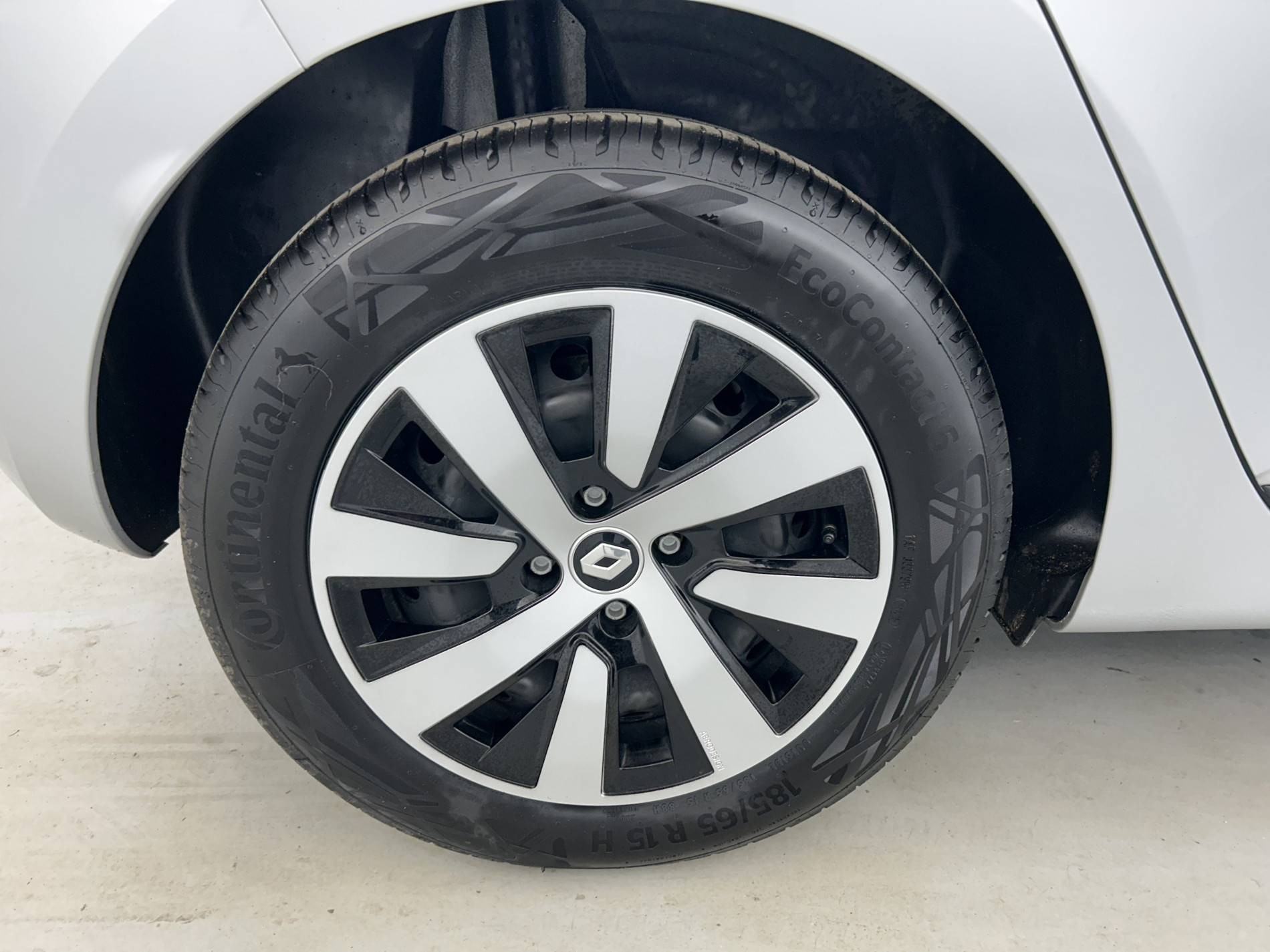 Vente en ligne Renault Clio 5 Clio TCe 90 au prix de 14 990 €