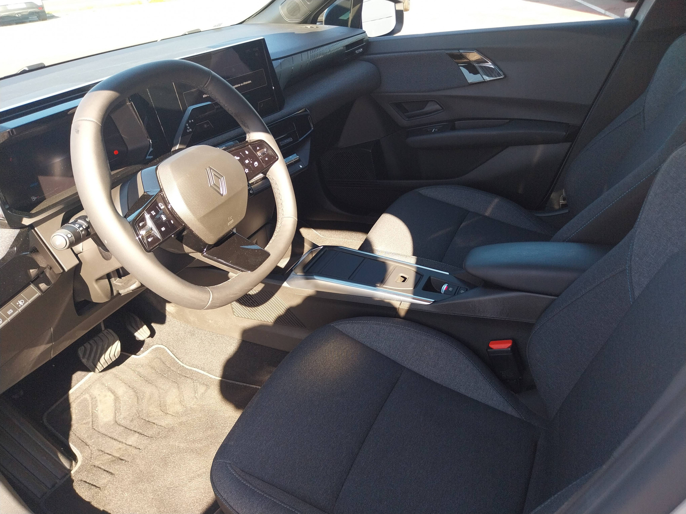 Vente en ligne Renault Clio 6 Clio E-Tech full hybrid 160 ch au prix de 24 980 €