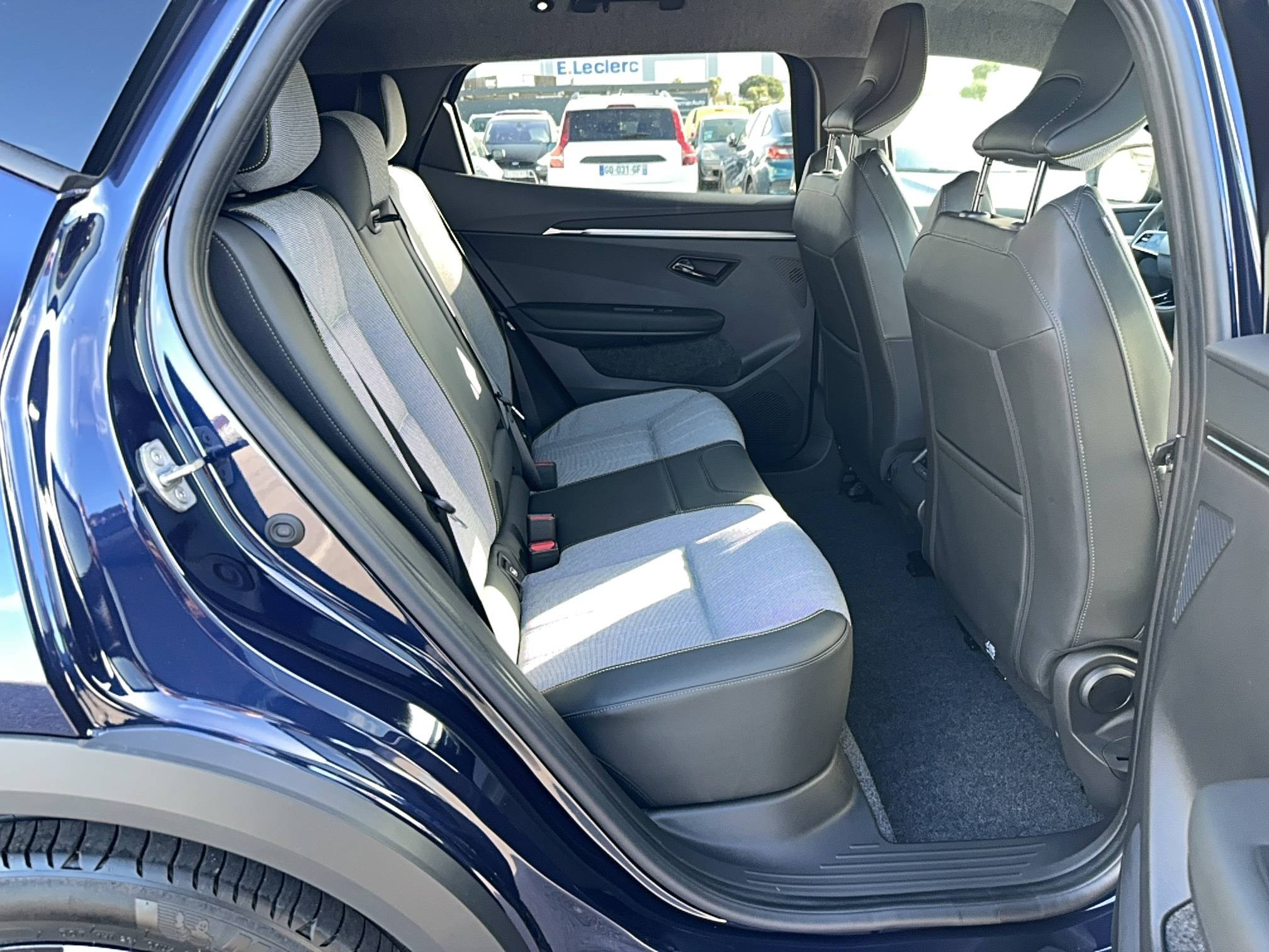 Vente en ligne Renault Scenic E-Tech  220 ch grande autonomie au prix de 44 900 €