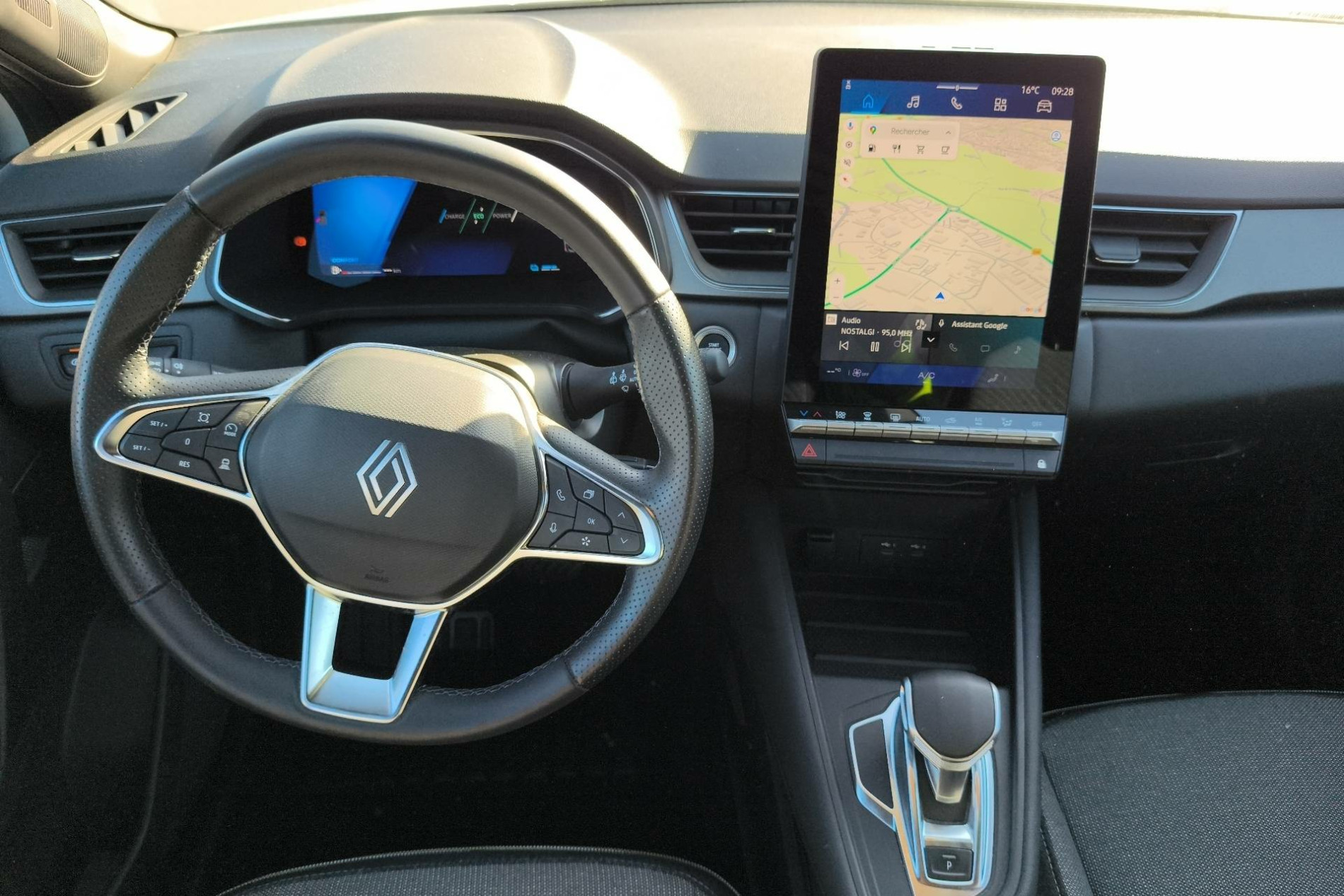 Vente en ligne Renault Symbioz  E-Tech full hybrid 145 au prix de 28 890 €