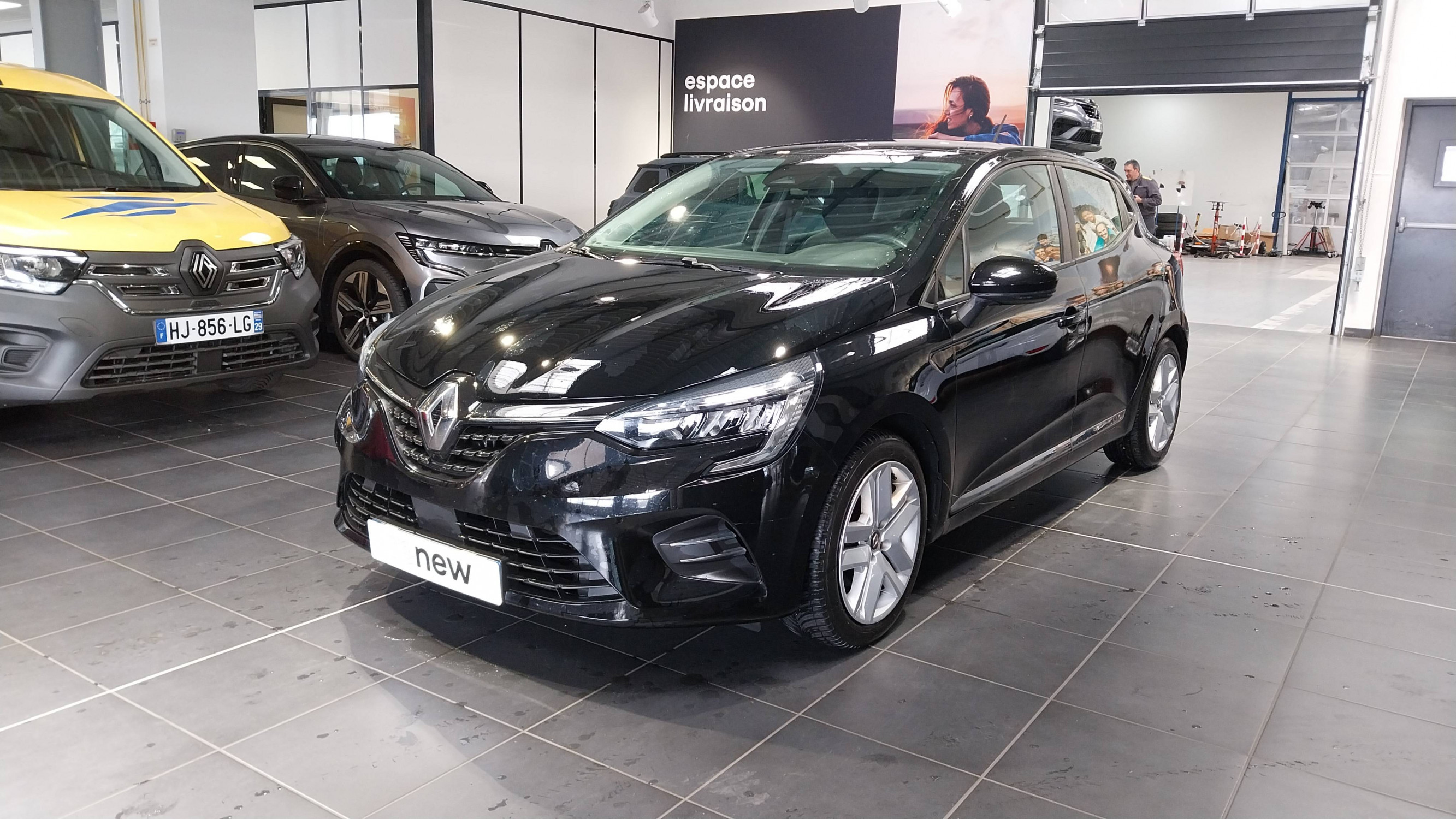 Renault Clio 5 Clio E-Tech 140 - 21N occasion de 2021 en vente à Quimper