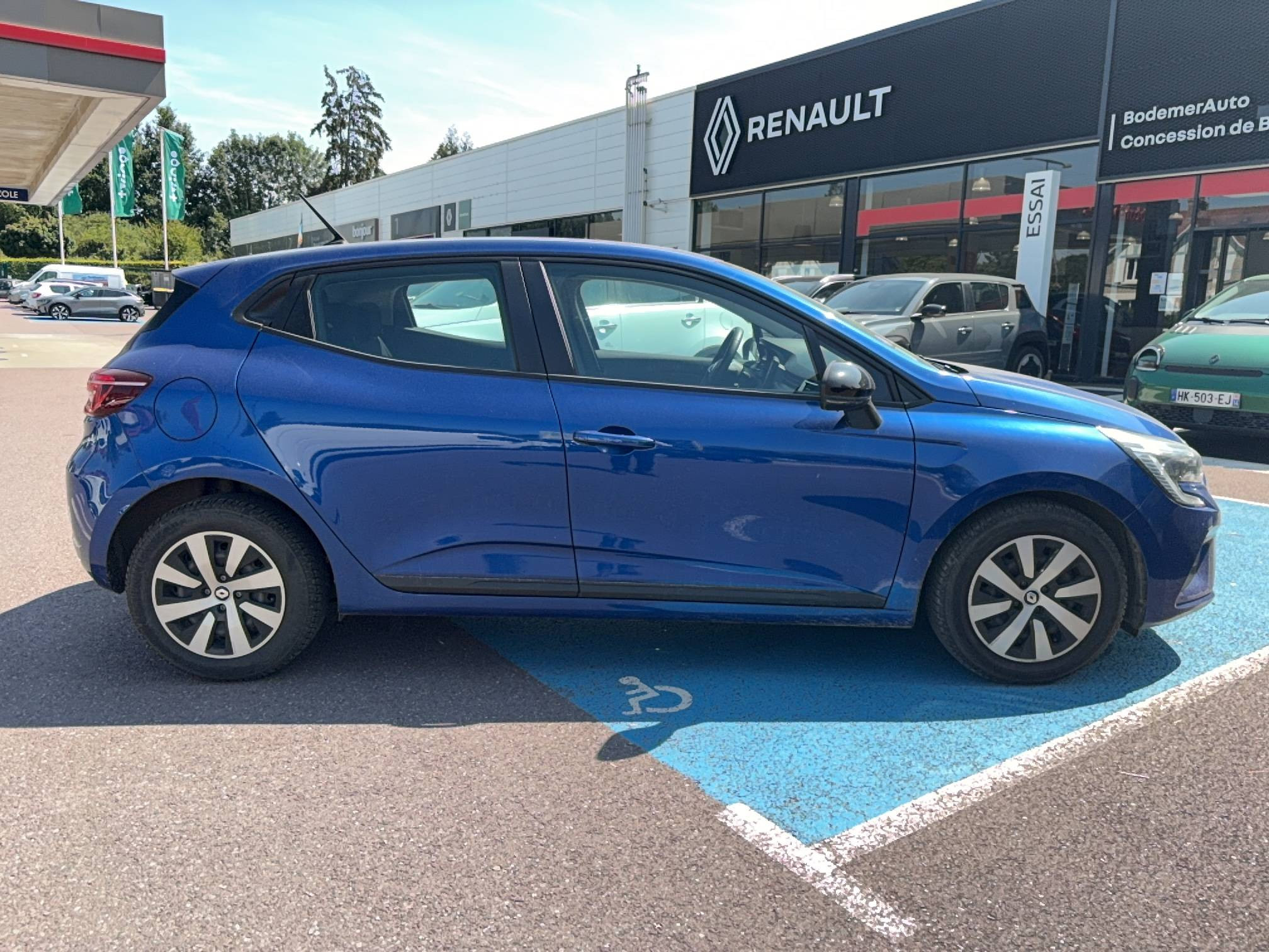 Vente en ligne Renault Clio 5 Clio TCe 90 au prix de 13 990 €