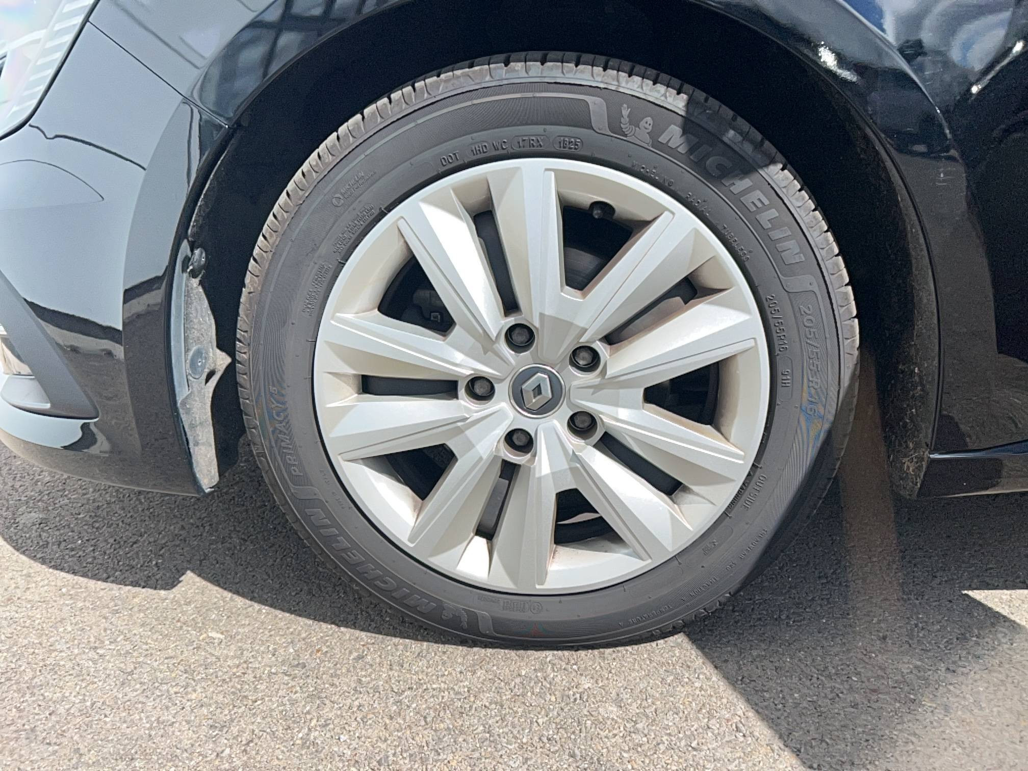 Vente en ligne Renault Megane 4 Mégane IV Berline Blue dCi 115 EDC au prix de 15 990 €
