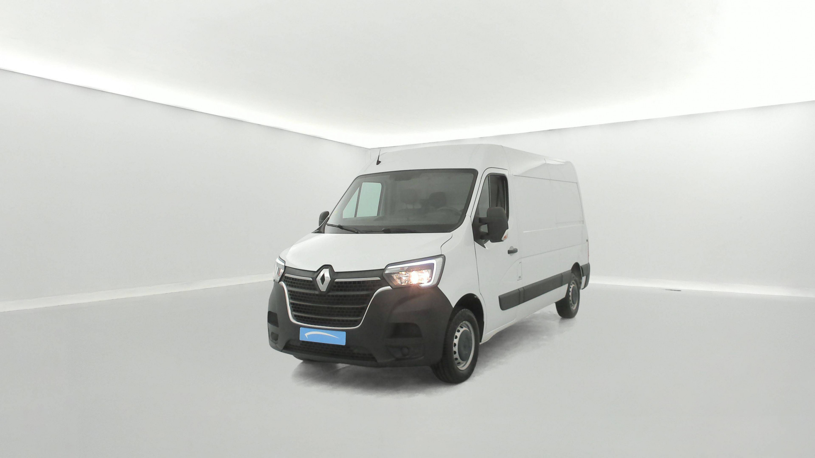 Renault Master Fourgon MASTER FGN TRAC F3500 L2H2 BLUE DCI 135 occasion de 2023 en vente à Brest