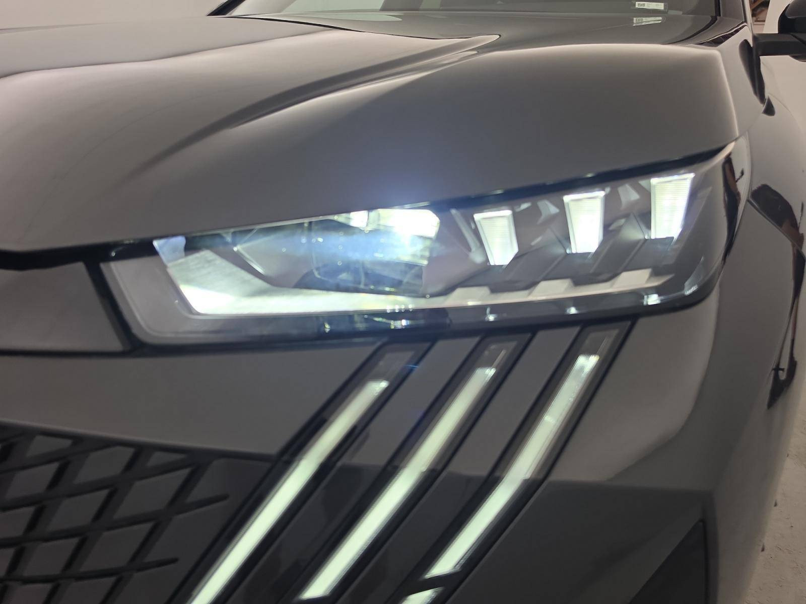 Vente en ligne Peugeot 5008  Hybrid 145 ch e-DCS6 au prix de 30 890 €