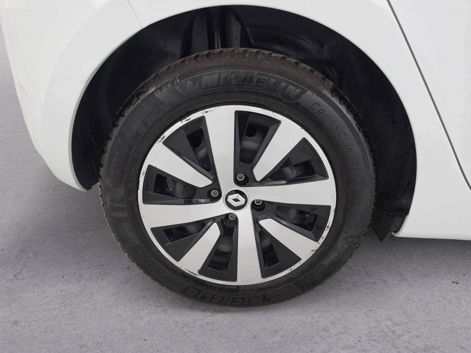 Vente en ligne Renault Clio 5 Clio TCe 90 au prix de 12 390 €