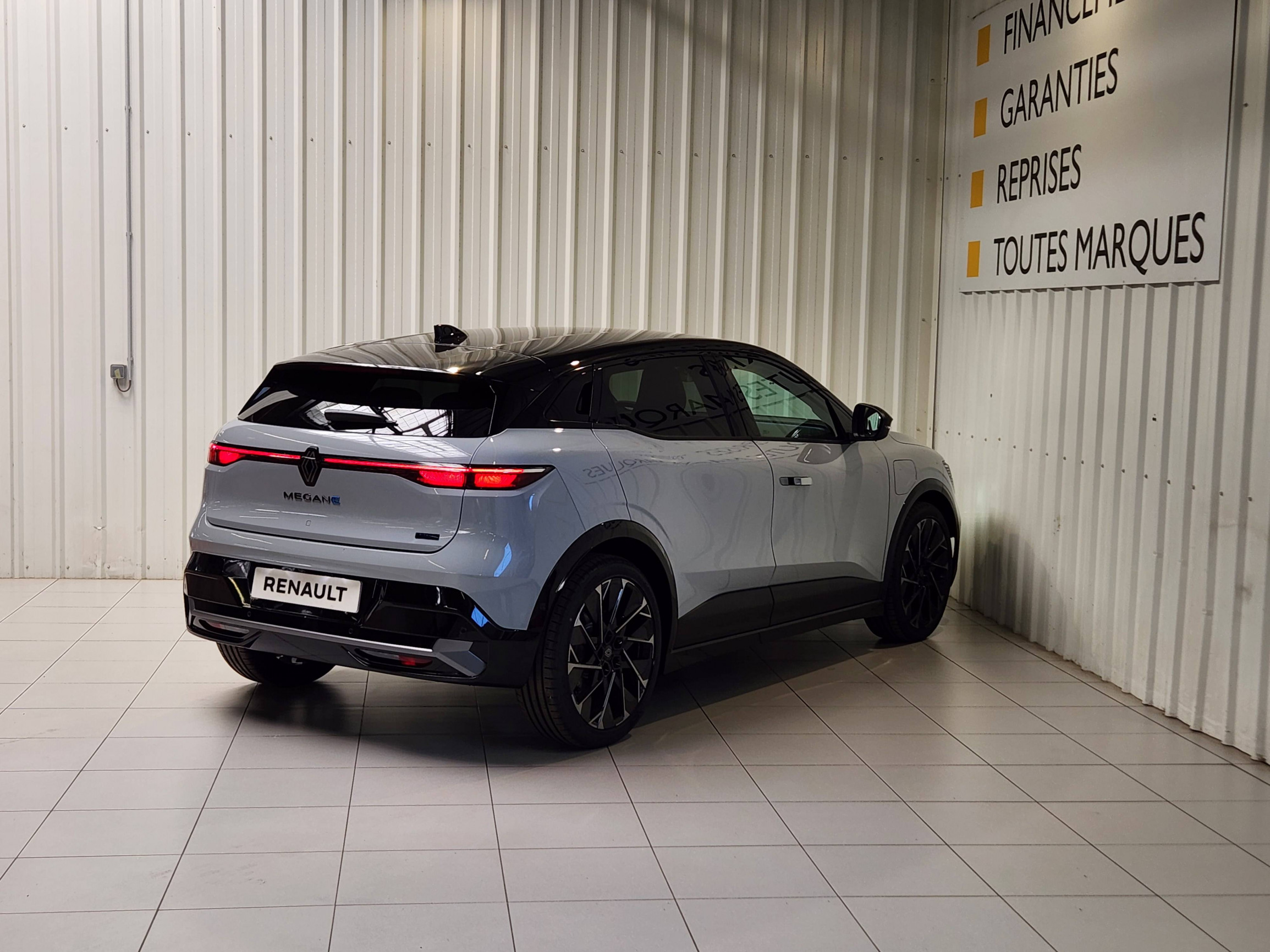 Vente en ligne Renault Megane E-Tech  220 ch autonomie confort au prix de 38 490 €