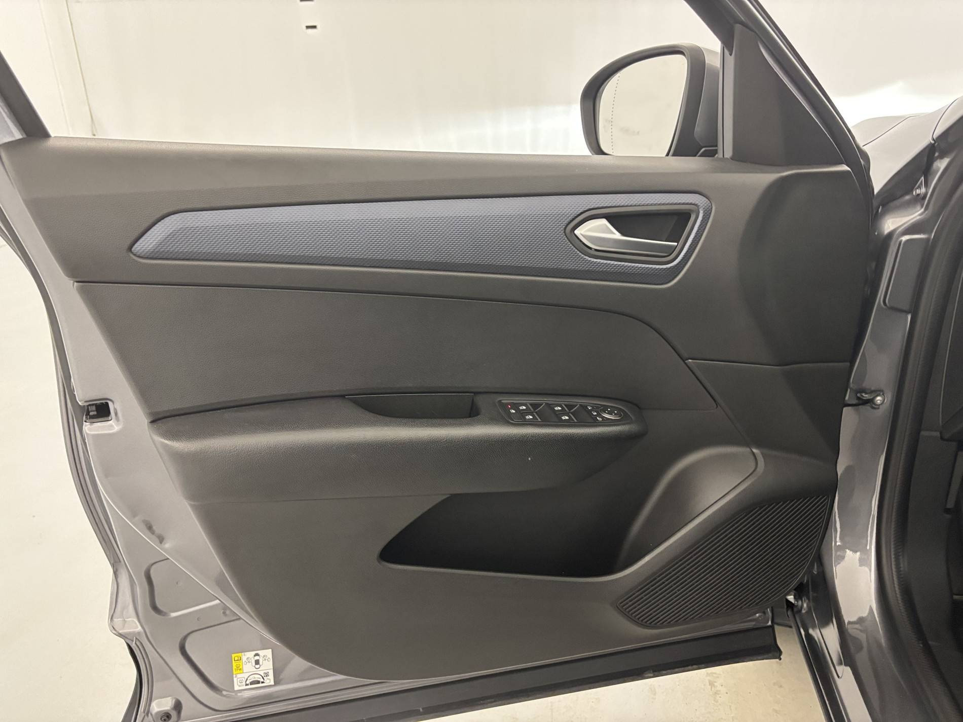 Vente en ligne Renault Arkana  mild hybrid 140 EDC FAP - 22 au prix de 16 890 €