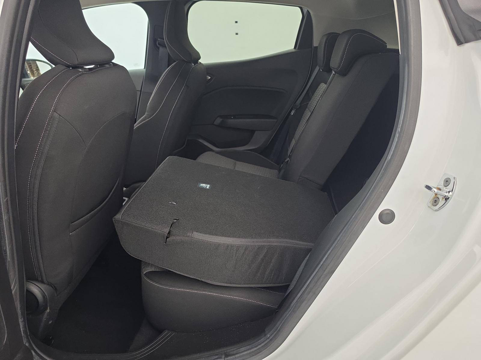 Vente en ligne Renault Clio 5 Clio TCe 90 au prix de 13 790 €