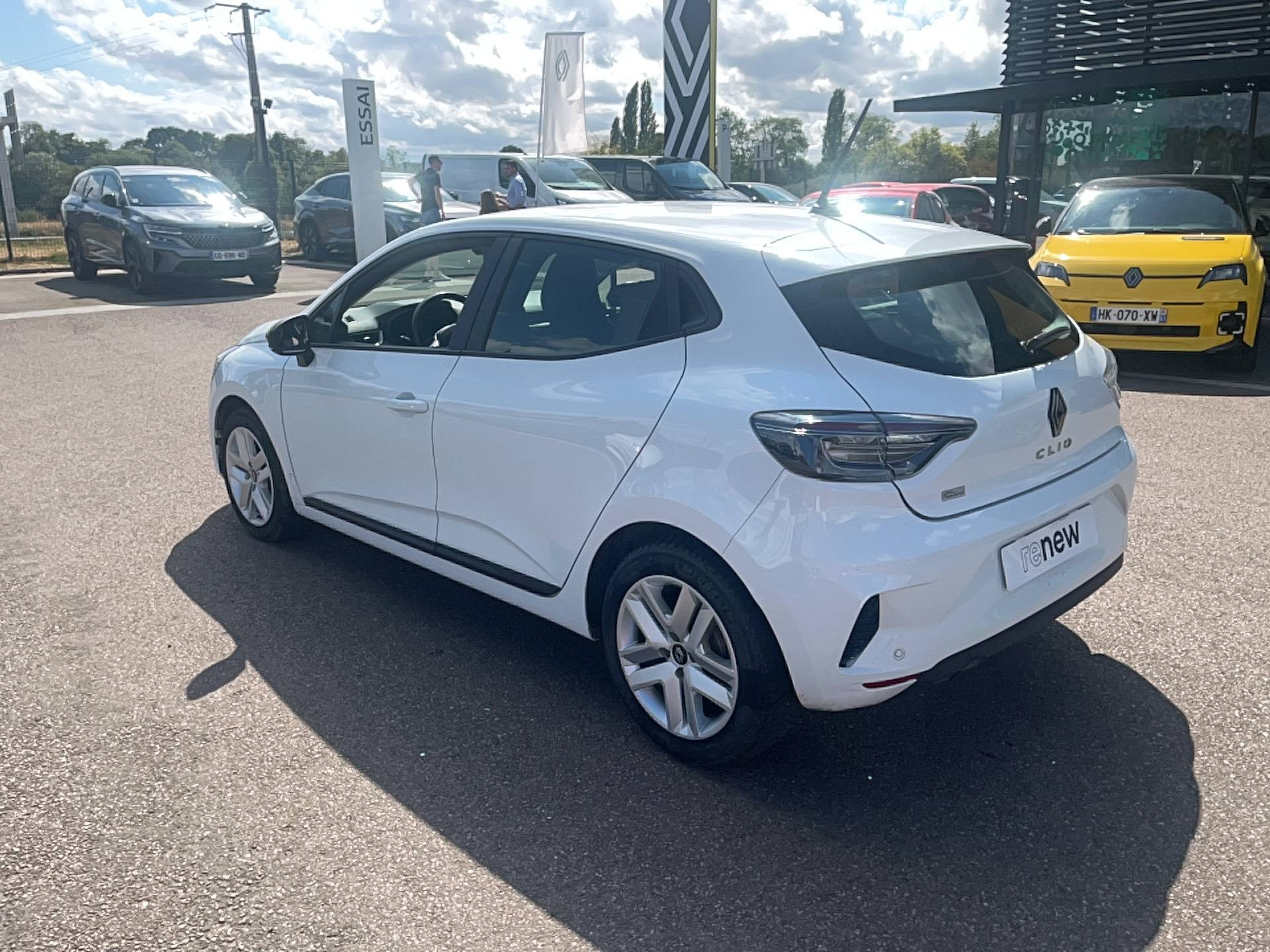 Vente en ligne Renault Clio 5 CLIO SOCIETE BLUE DCI 100 hc GSR2 au prix de 1 €