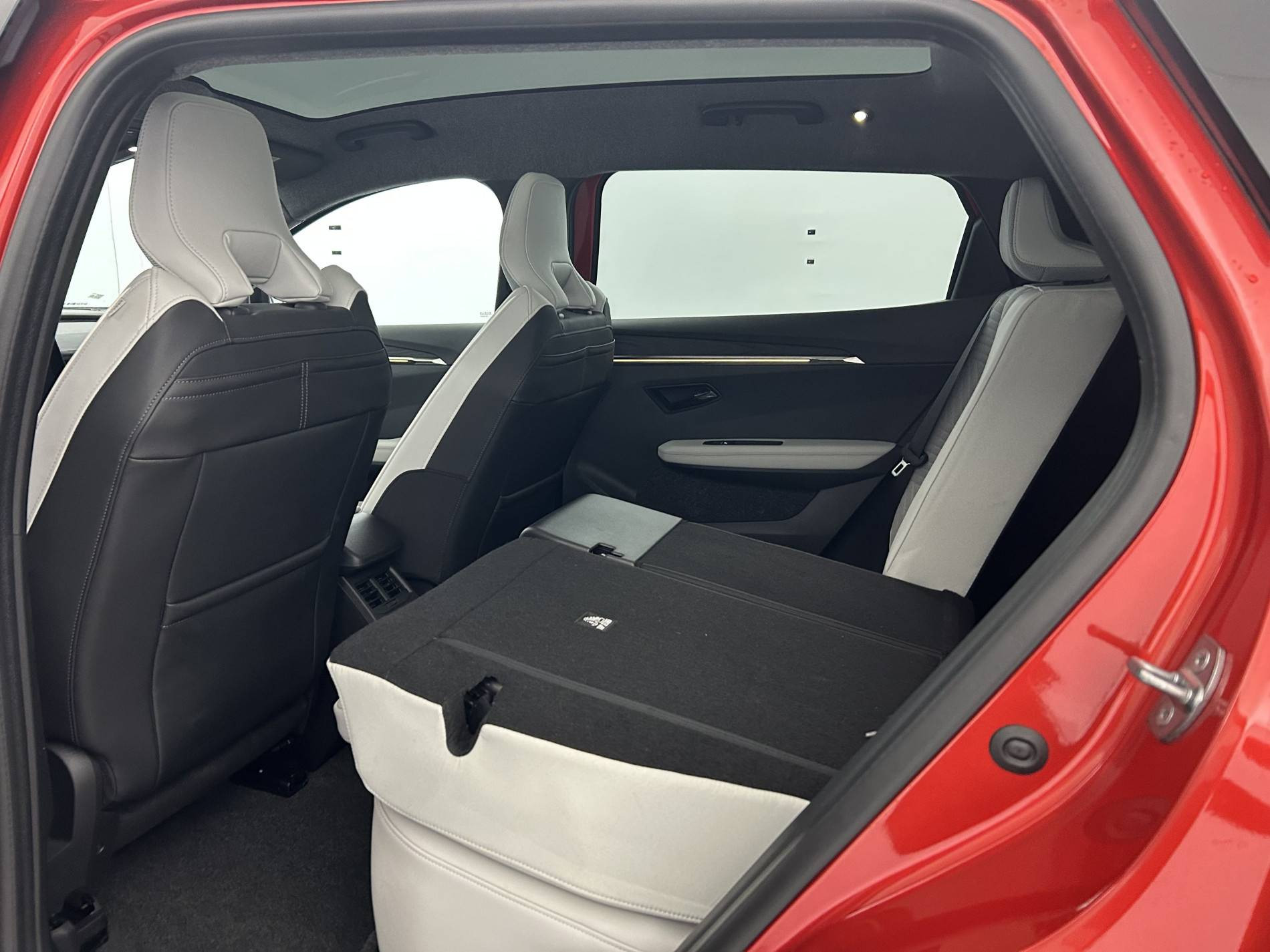 Vente en ligne Renault Scenic E-Tech Scenic E-Tech électrique 220 ch grande autonomie au prix de 37 990 €
