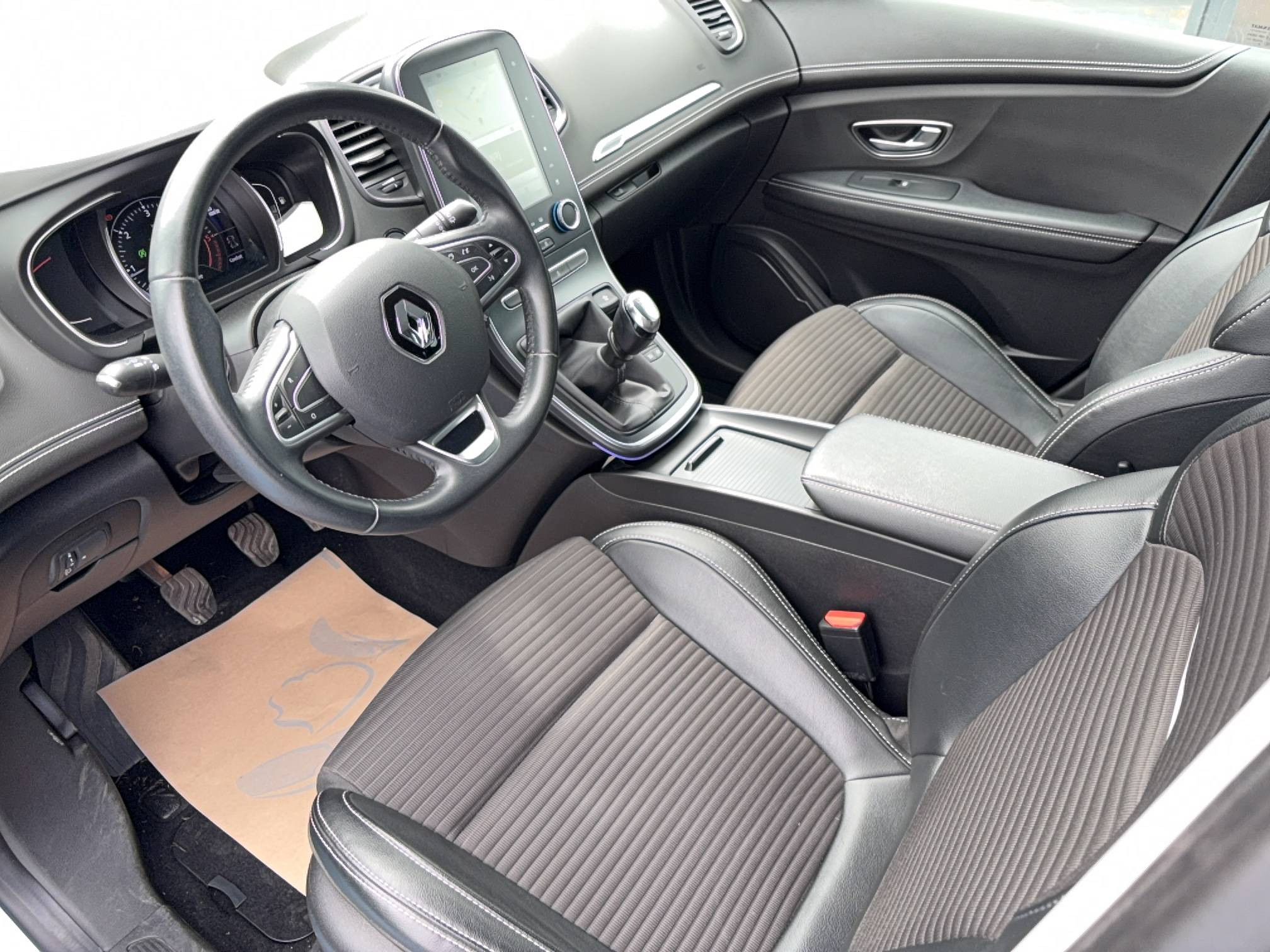 Vente en ligne Renault Scenic 4 Scenic Blue dCi 120 au prix de 13 590 €
