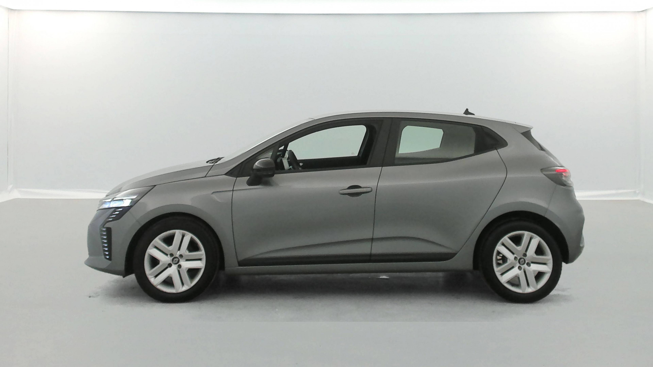 Vente en ligne Renault Clio 5 Clio TCe 90 au prix de 14 490 €