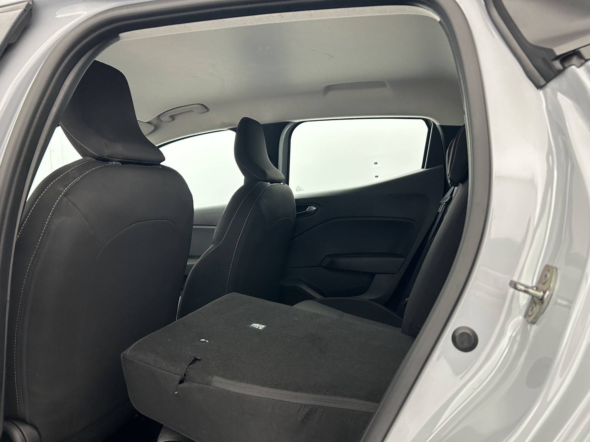 Vente en ligne Renault Clio 5 Clio TCe 90 au prix de 15 490 €