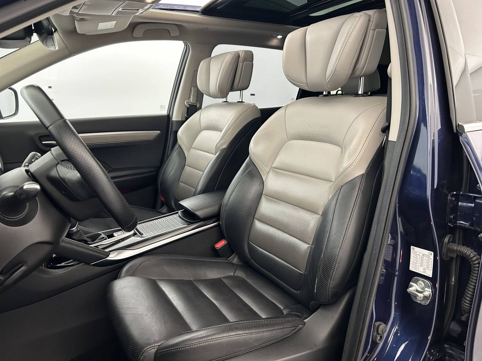 Vente en ligne Renault Koleos  dCi 175 4x2 X-tronic Energy au prix de 21 970 €