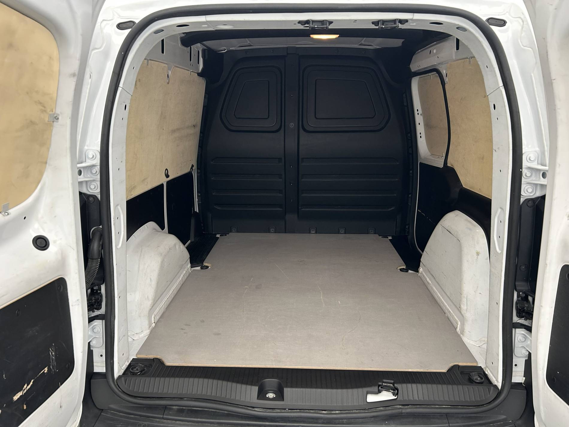 Vente en ligne Renault Kangoo Van  BLUE DCI 115 EDC au prix de 18 590 €