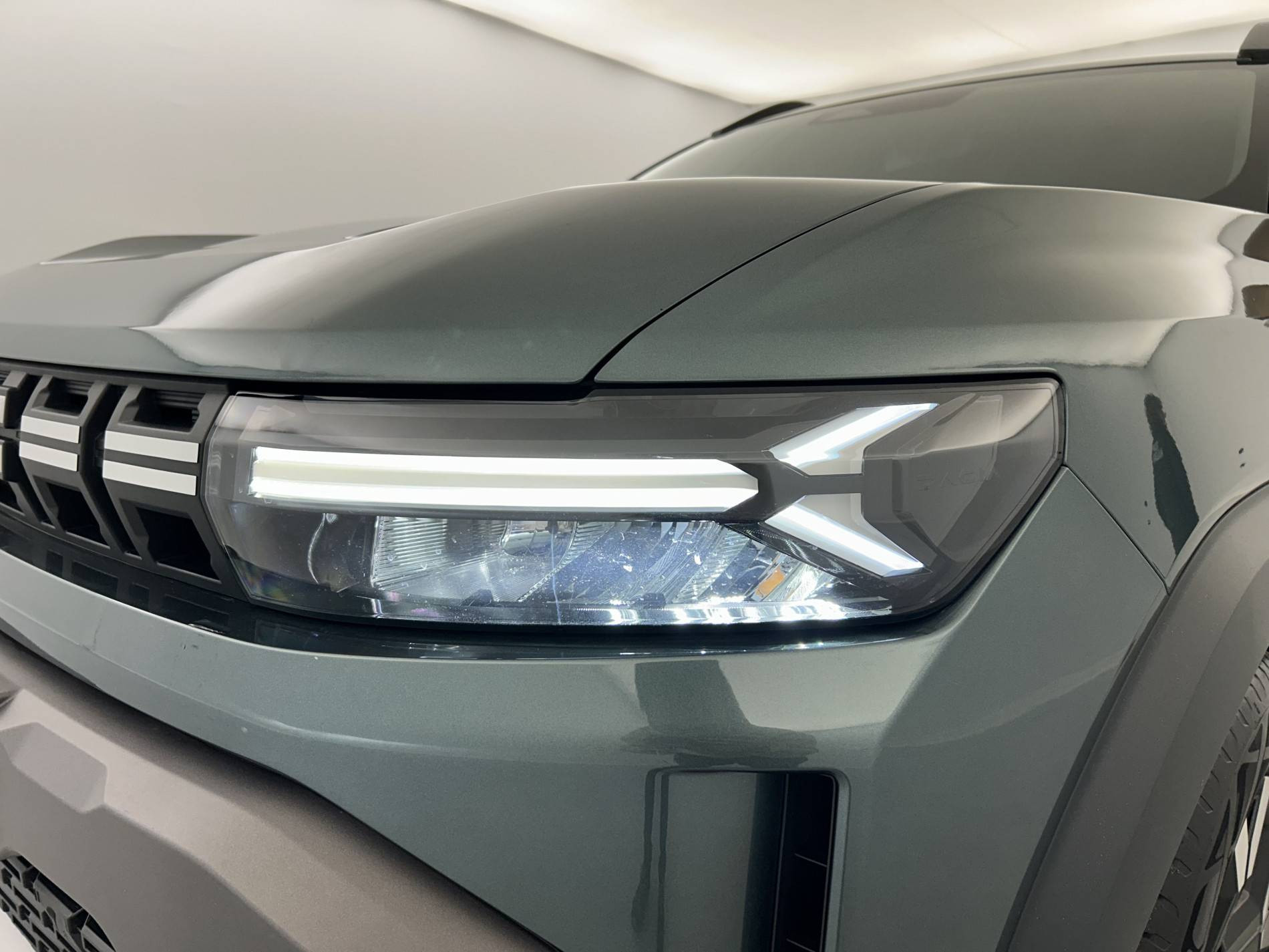 Vente en ligne Dacia Duster  Hybrid 140 au prix de 26 290 €