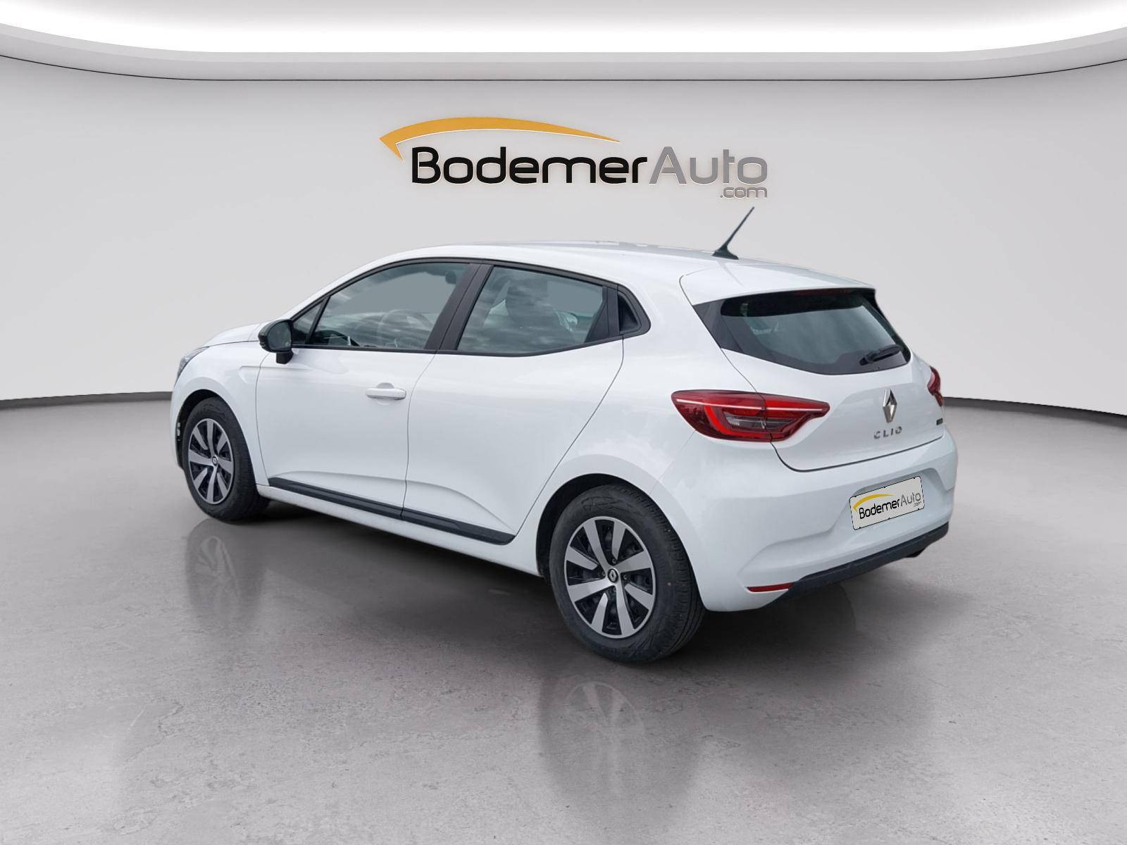 Vente en ligne Renault Clio 5 Clio E-Tech full hybrid 145 au prix de 17 500 €