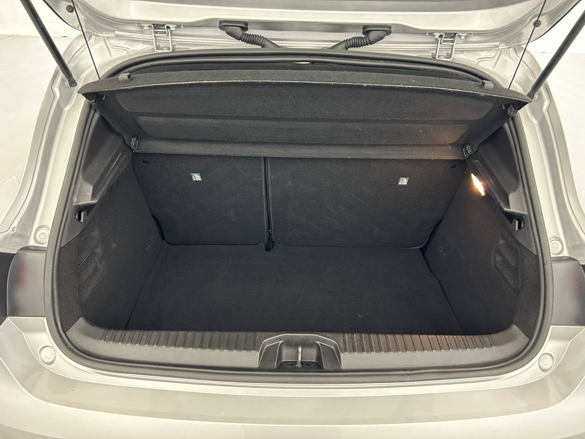 Vente en ligne Renault Clio 5 Clio E-Tech 140 - 21N au prix de 16 500 €