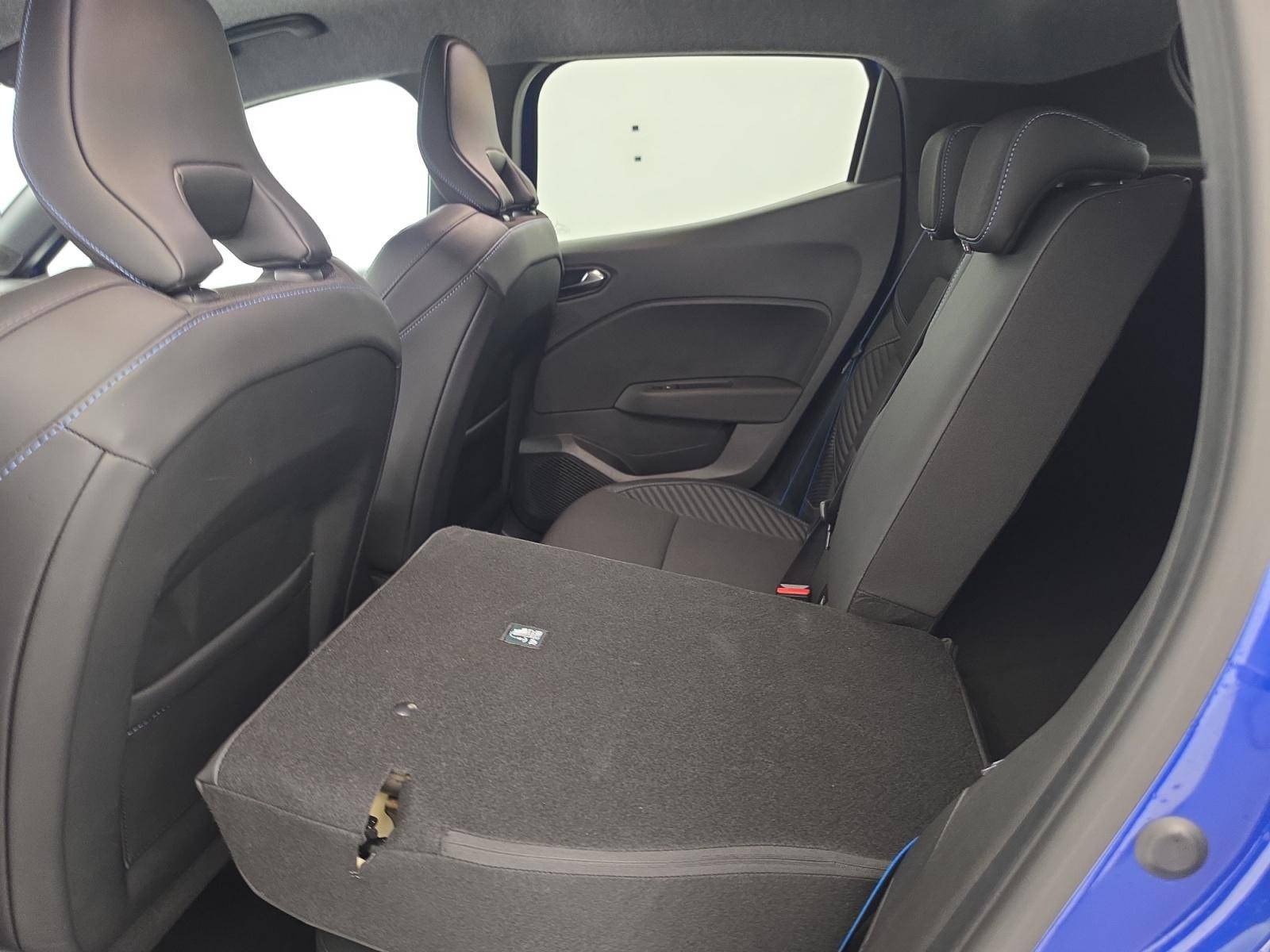Vente en ligne Renault Clio 5 Clio E-Tech full hybrid 145 au prix de 20 890 €