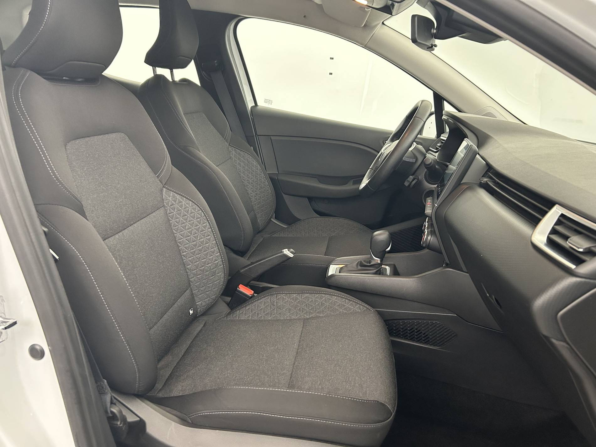 Vente en ligne Renault Clio 5 Clio TCe 90 X-Tronic - 21N au prix de 14 691 €
