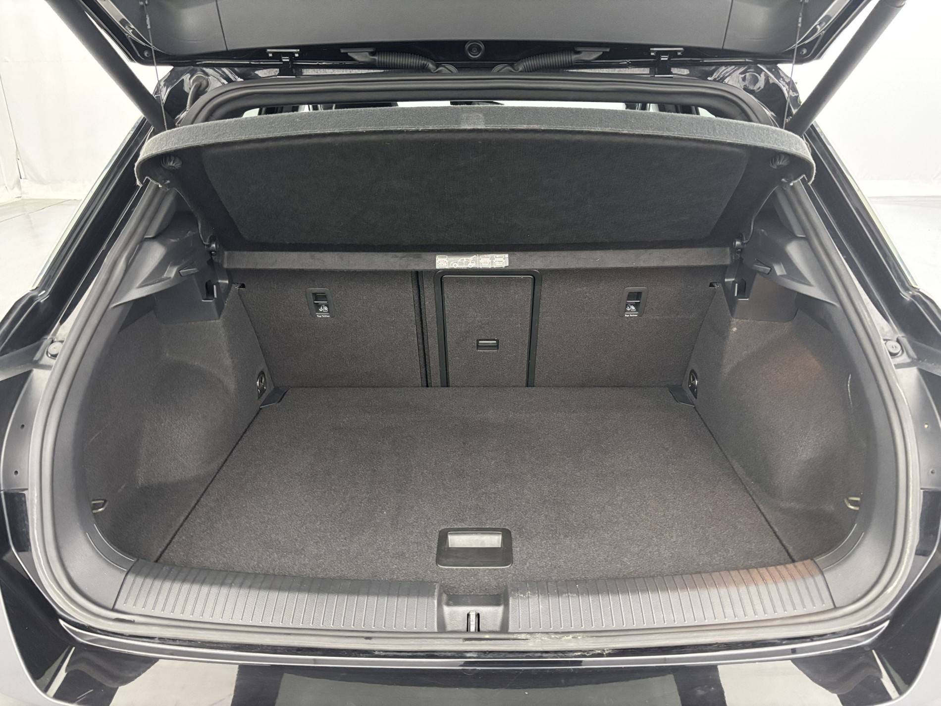 Vente en ligne Volkswagen T-Roc  2.0 TDI 150 Start/Stop DSG7 au prix de 22 590 €
