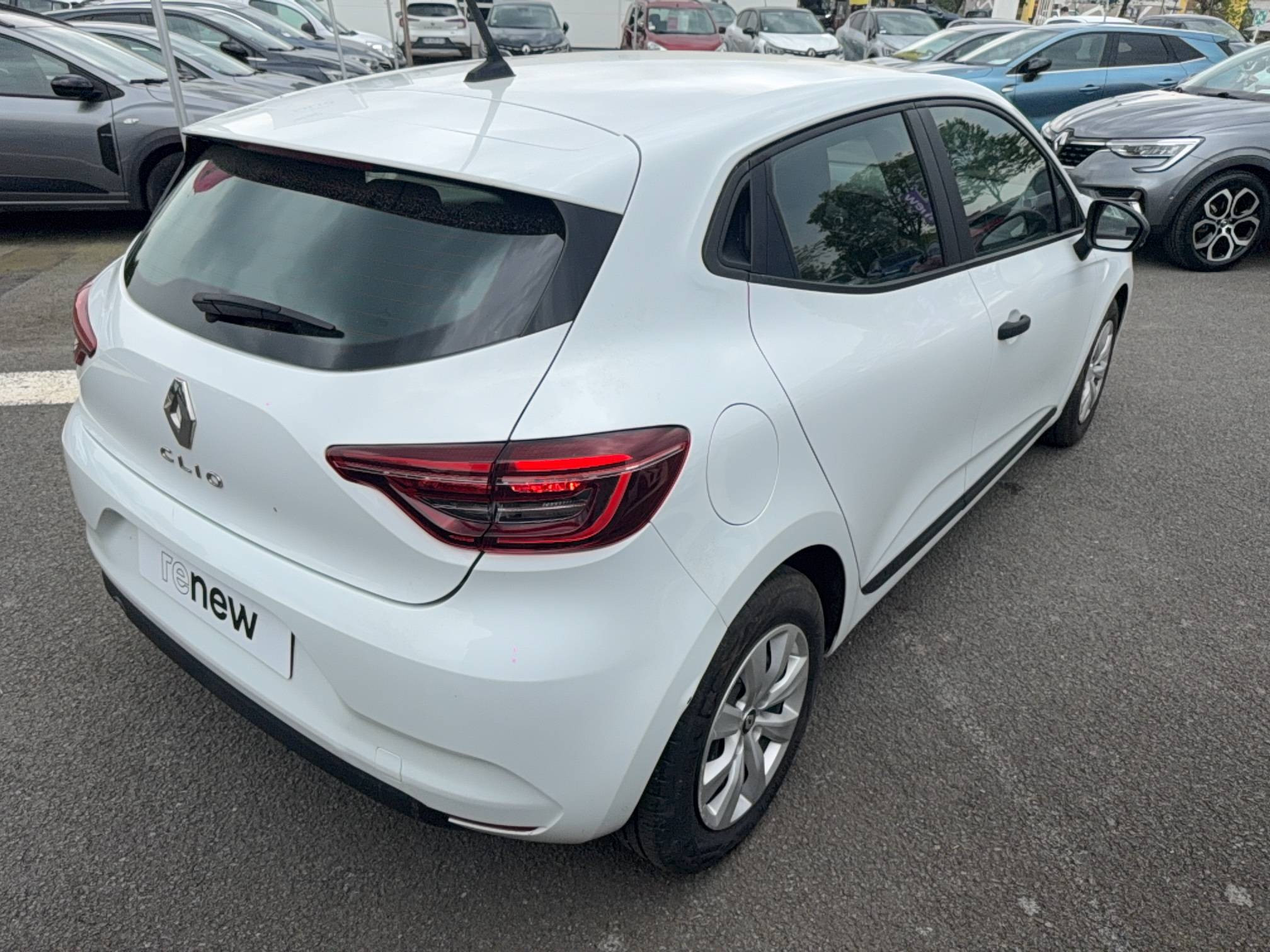 Vente en ligne Renault Clio 5 Clio SCe 65 Authentic au prix de 12 990 €