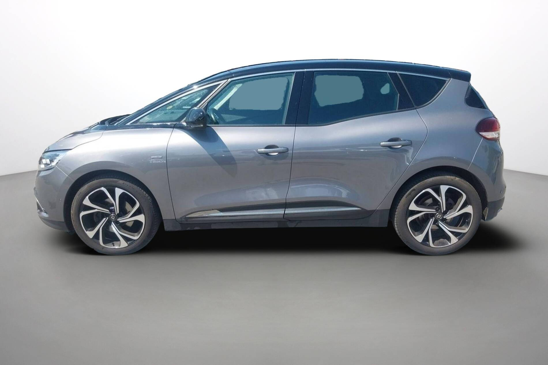 Vente en ligne Renault Scenic 4 Scenic Blue dCi 150 au prix de 18 360 €