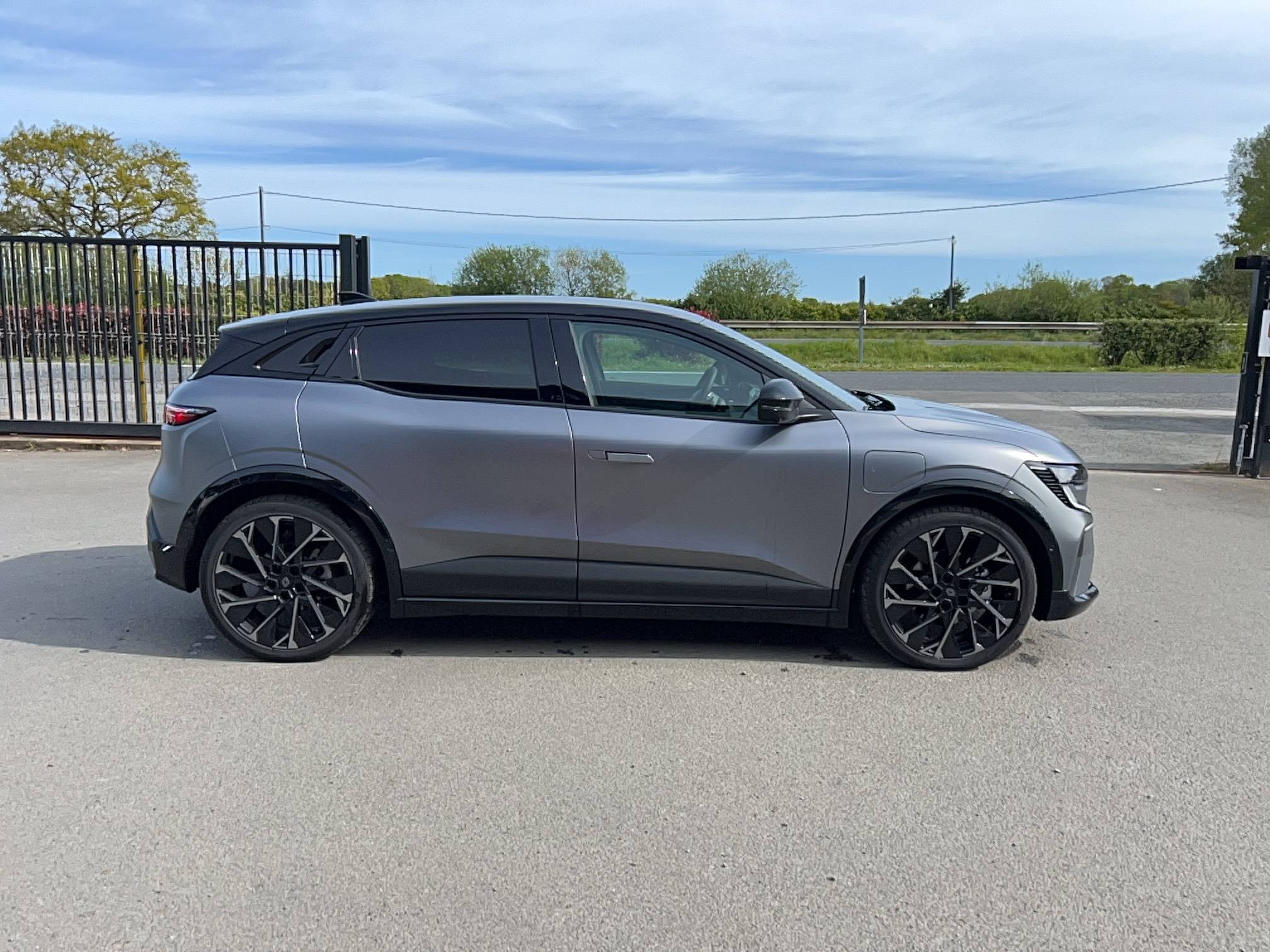 Vente en ligne Renault Megane E-Tech  220 ch autonomie confort au prix de 42 990 €