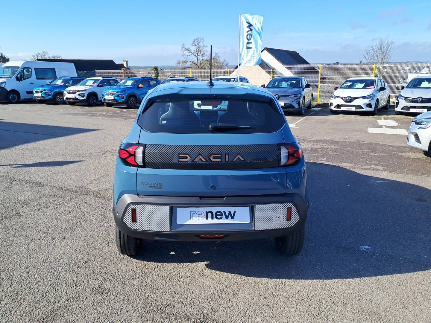 Vente en ligne Dacia Spring  electric 100 au prix de 18 990 €