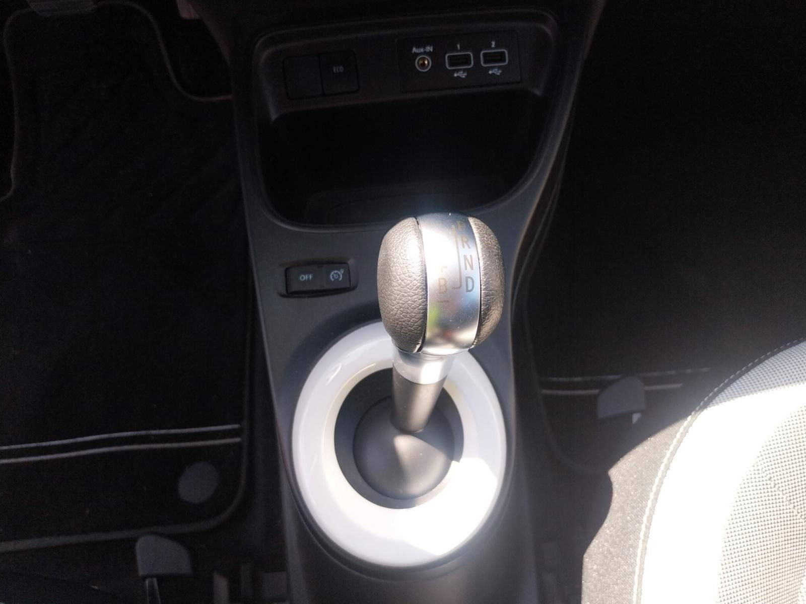Vente en ligne Renault Twingo Electrique Twingo III E-Tech au prix de 12 990 €