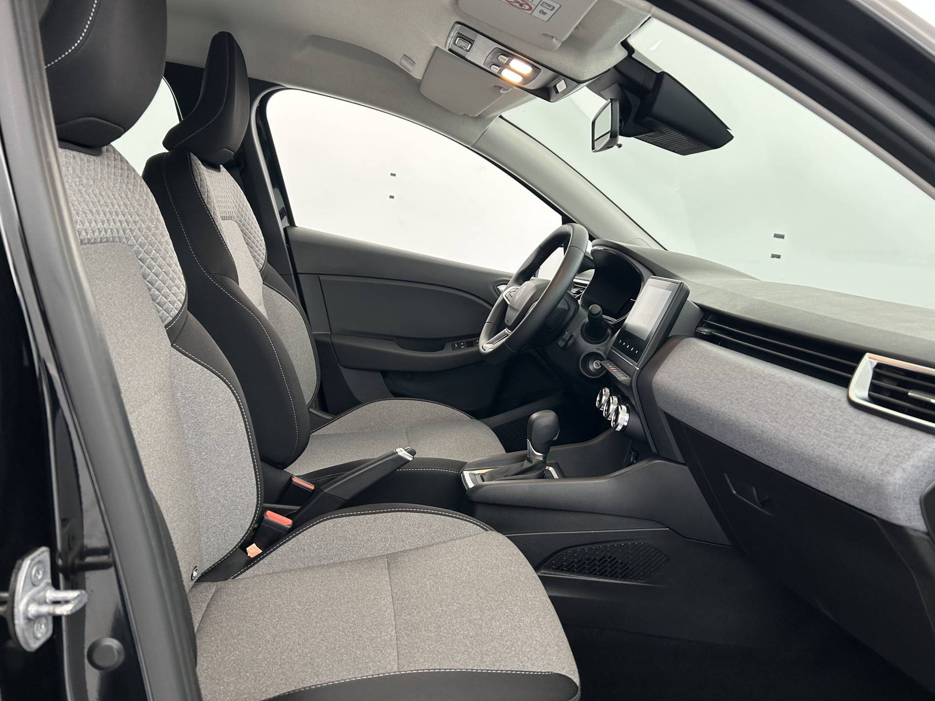 Vente en ligne Renault Clio 5 Clio E-Tech full hybrid 145 ch GSR2 au prix de 19 990 €