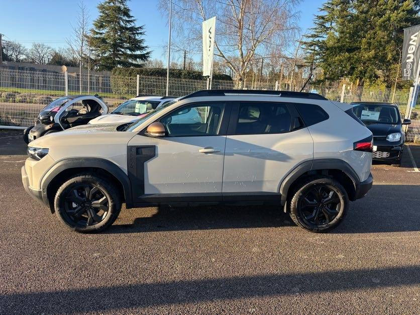 Vente en ligne Dacia Duster  Hybrid-G 150 4x4 au prix de 30 490 €