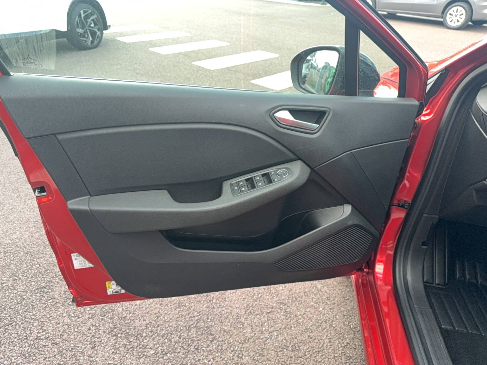Vente en ligne Renault Clio 5 Clio E-Tech full hybrid 145 ch GSR2 au prix de 19 260 €