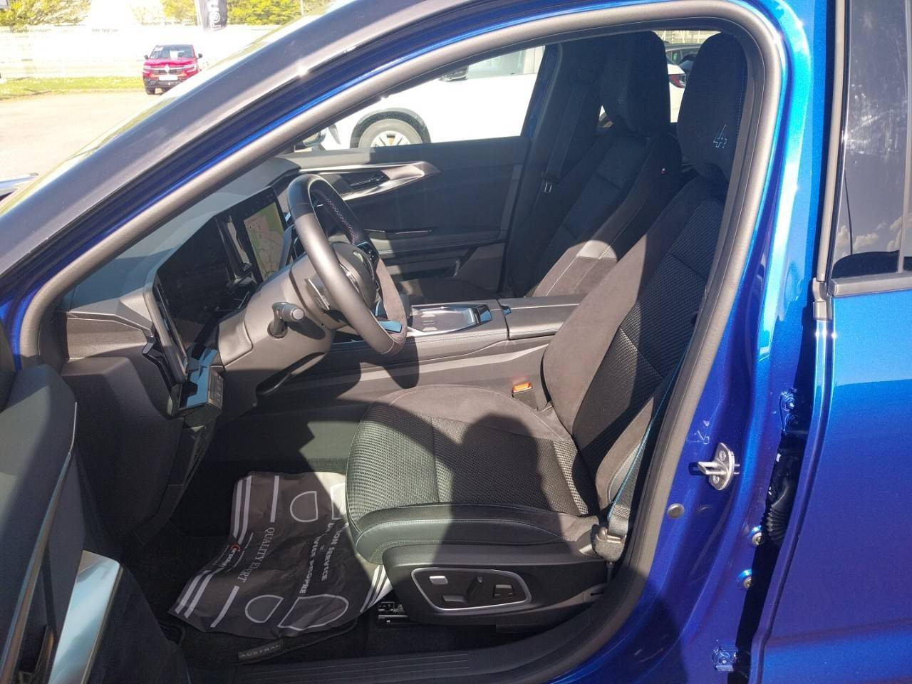 Vente en ligne Renault Austral  E-Tech hybrid 200 au prix de 33 990 €