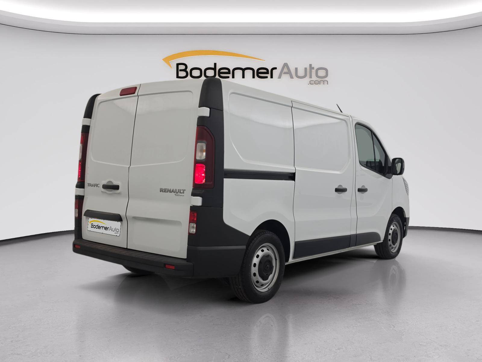 Vente en ligne Renault Trafic 3 Fourgon TRAFIC FG BLUE DCI 130 L1H1 3T GSR2 au prix de 22 890 €