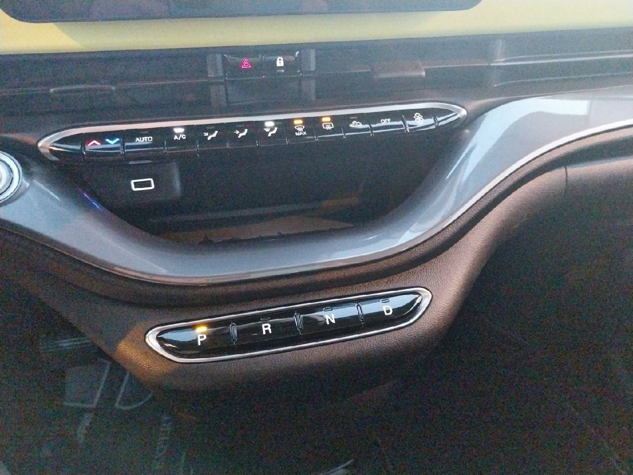 Vente en ligne Fiat 500e 3+1 500 3+1 e 95 ch au prix de 17 590 €