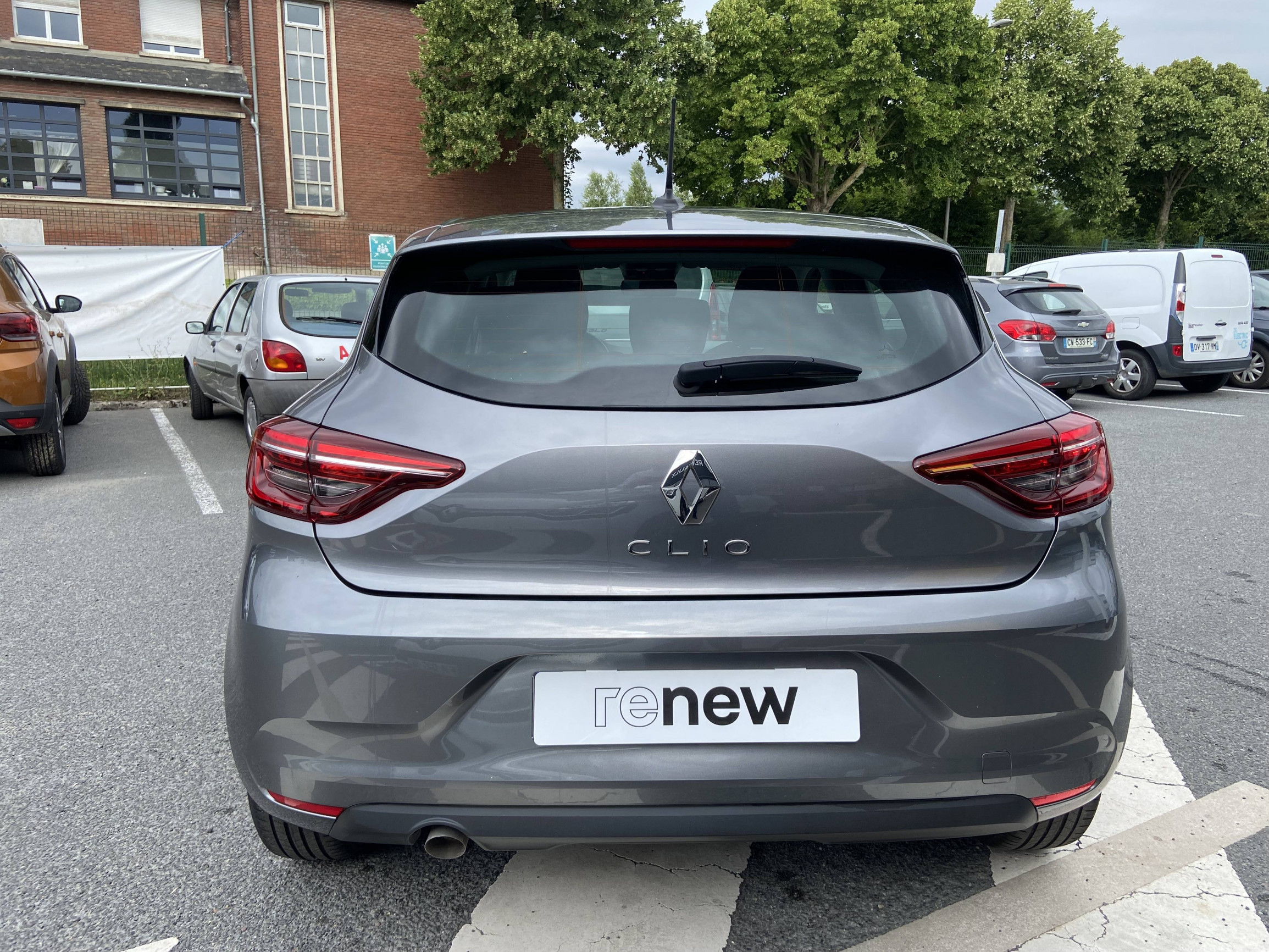 Vente en ligne Renault Clio 5 Clio TCe 90 au prix de 14 490 €